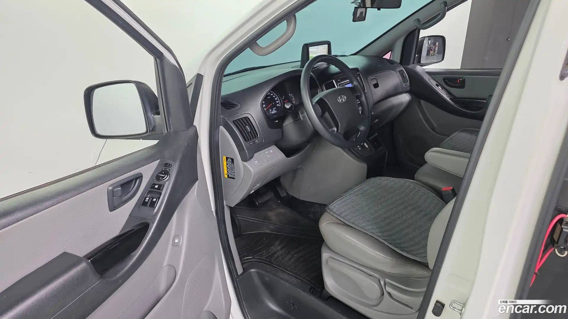 Starex Hyundai 2016.8-OPTION-015