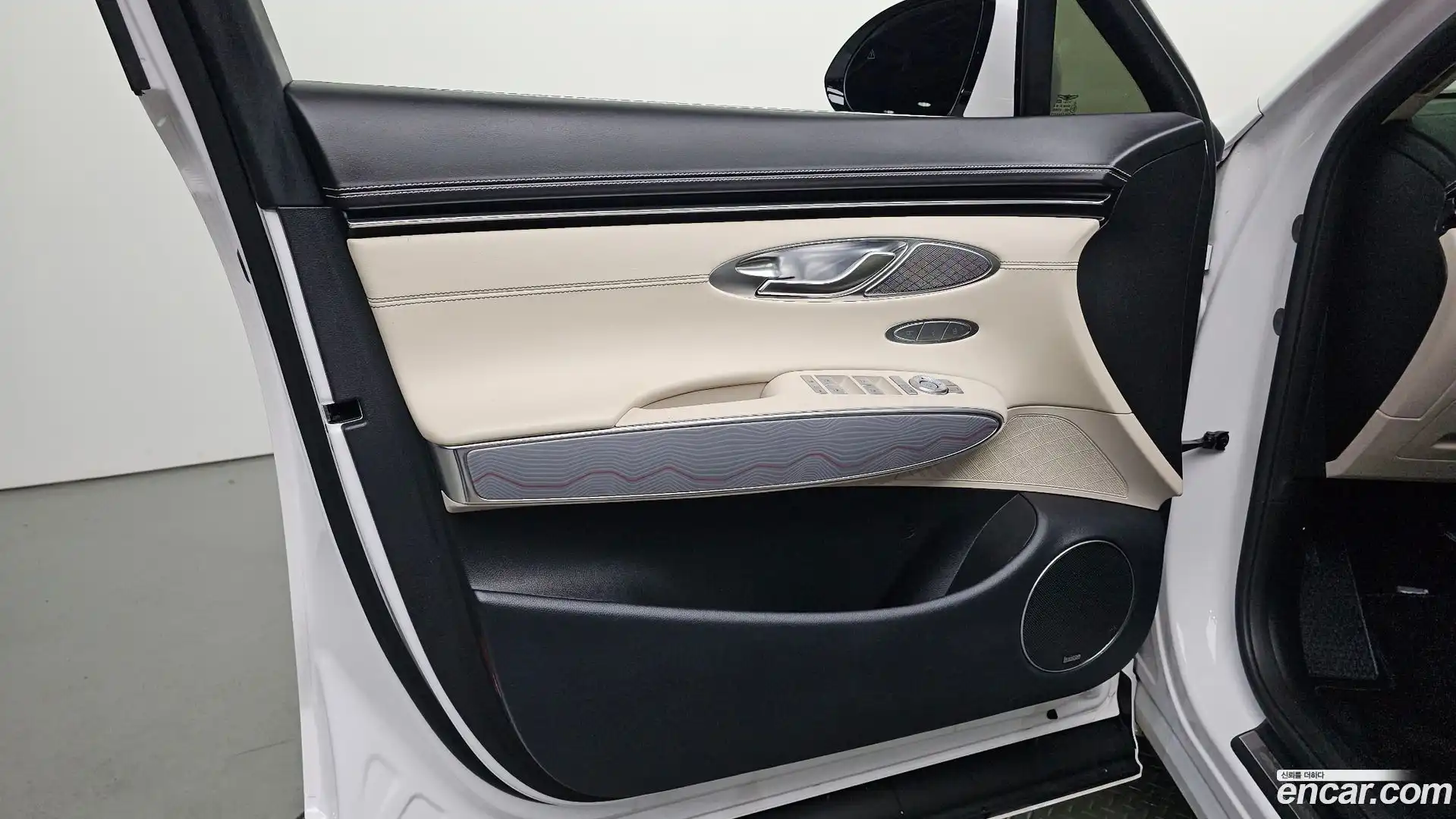 GV70 Genesis 2022.11-INNER-034