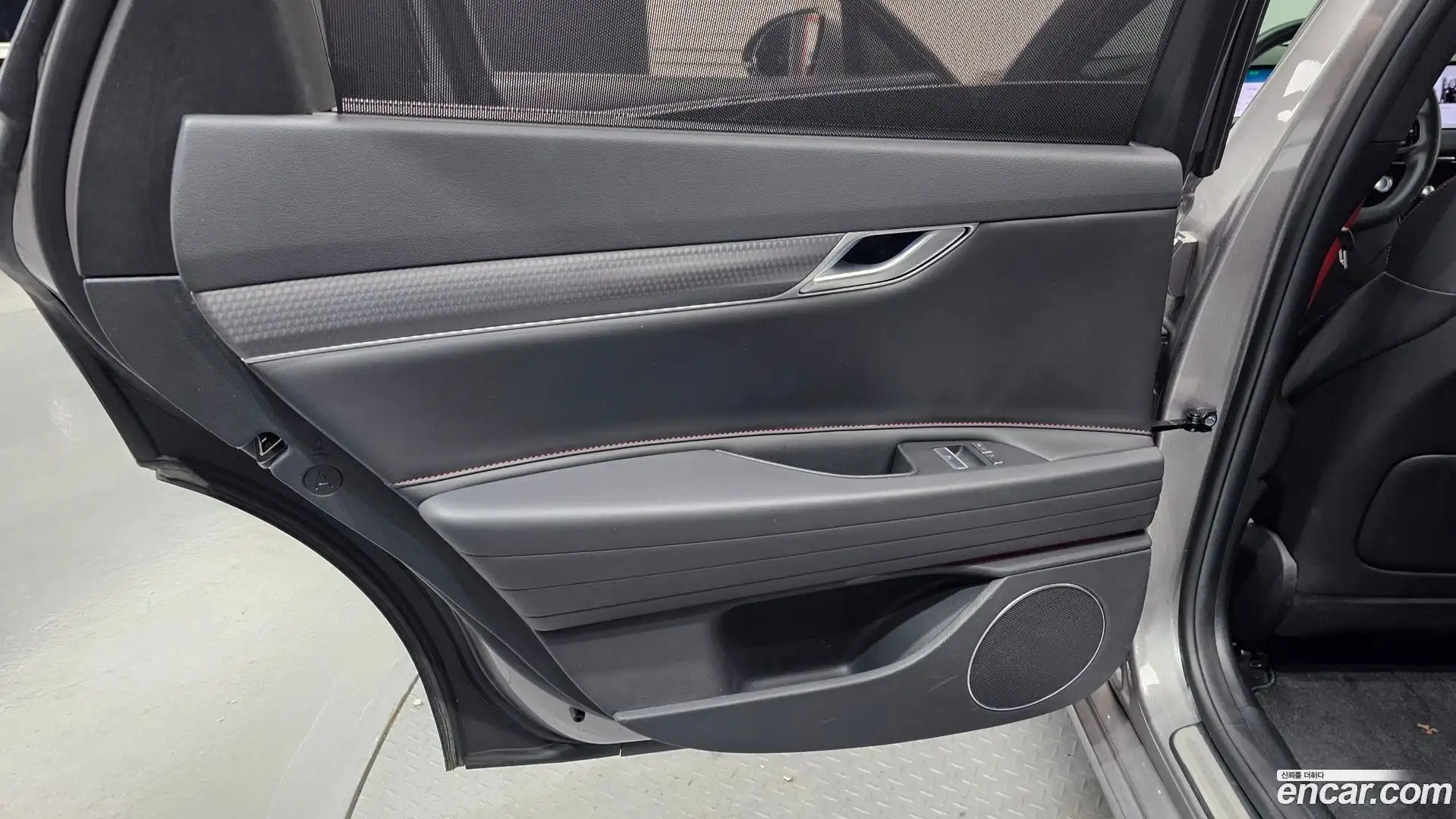 G80 Genesis 2024.6-INNER-035