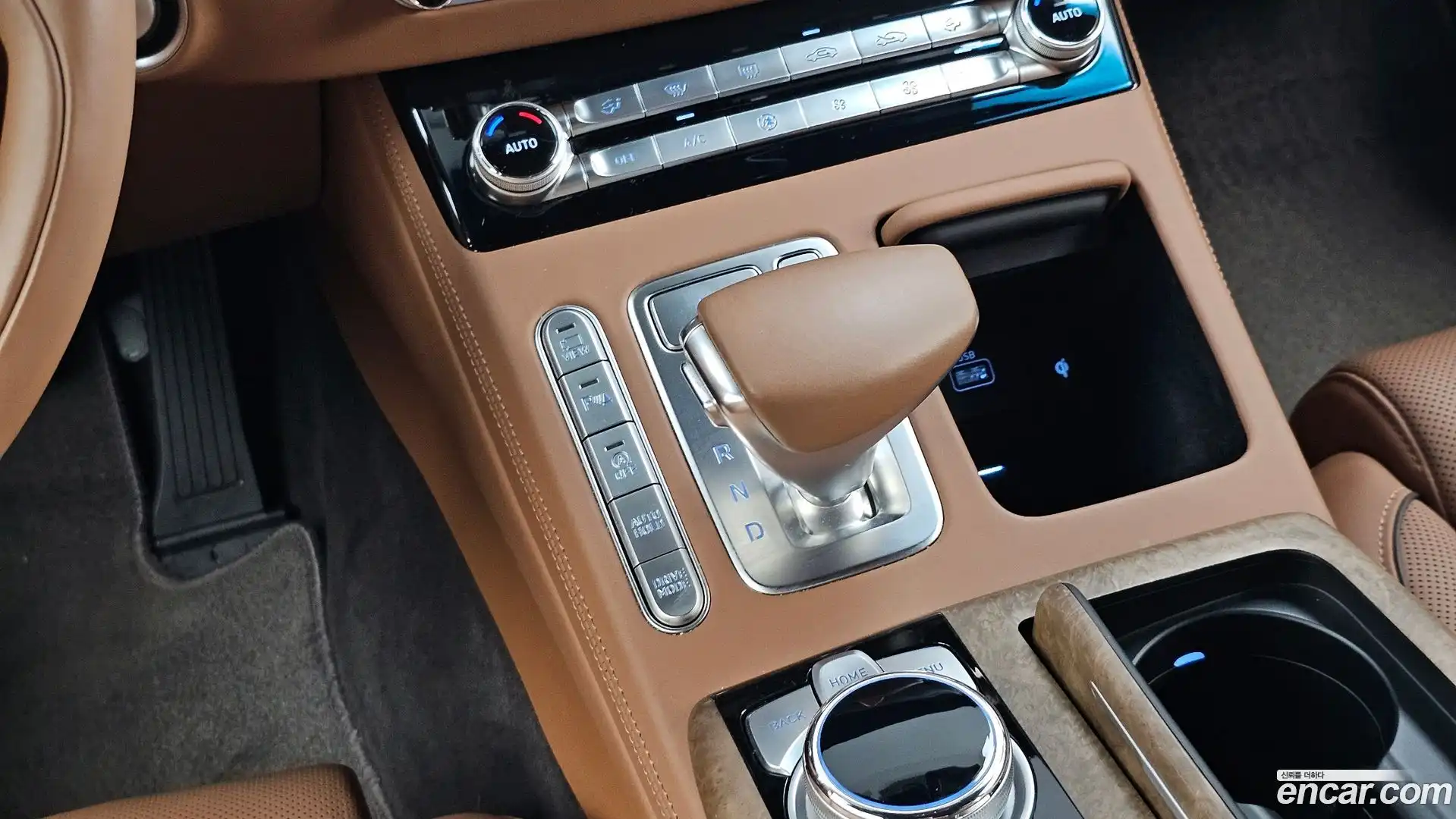 G90 Genesis 2019.2-INNER-009