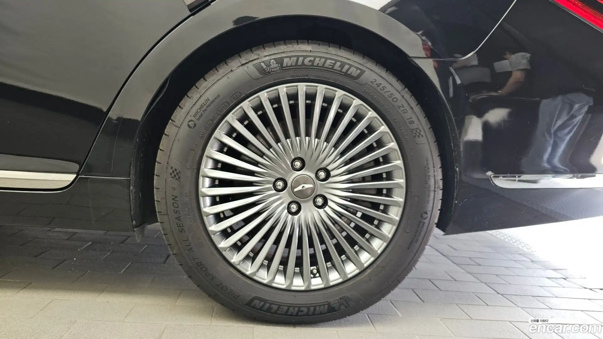 G90 Genesis 2019.2-OUTER-031