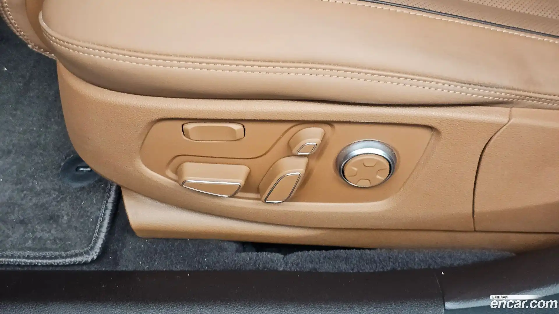 G90 Genesis 2019.2-INNER-036