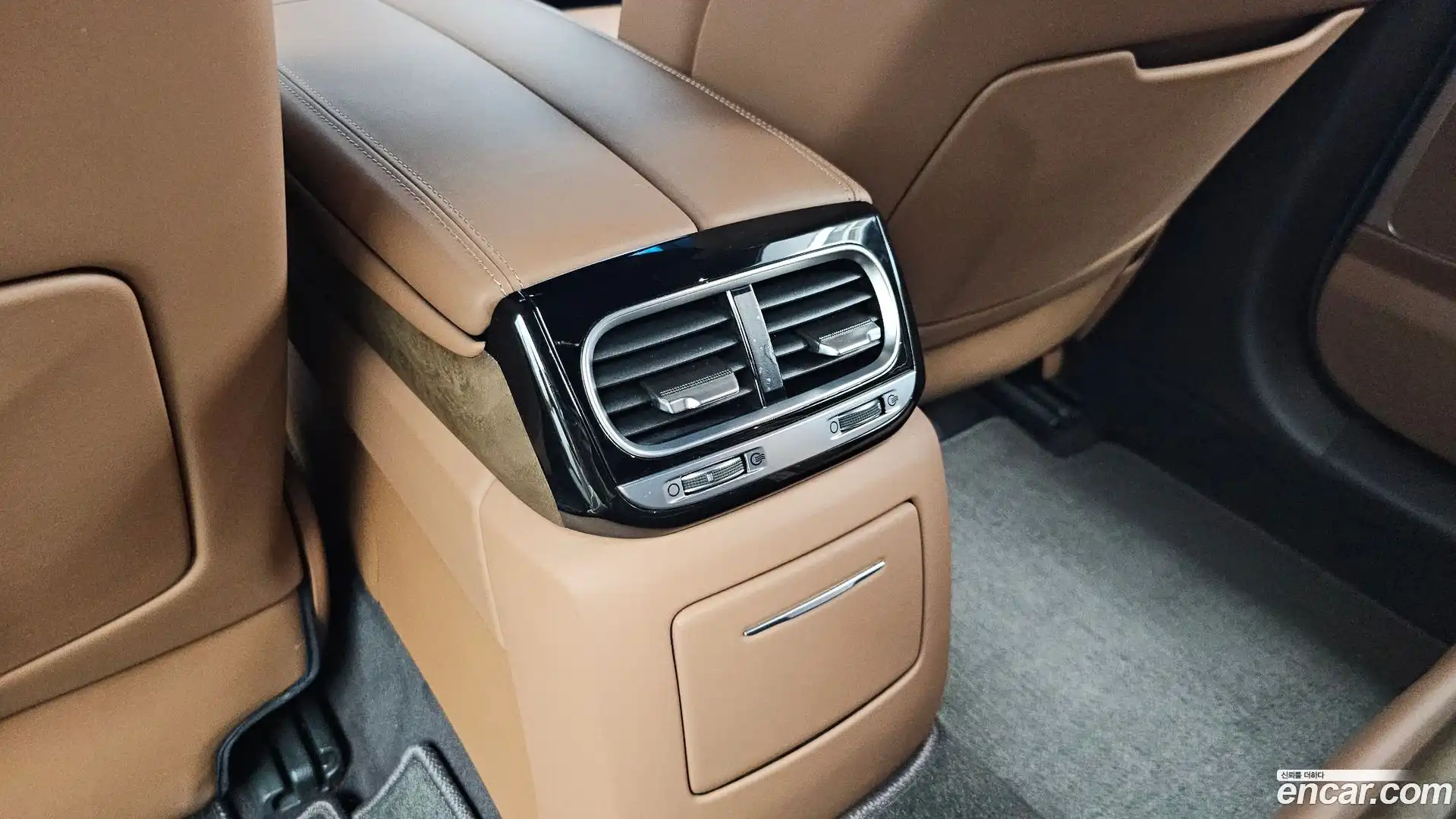 G90 Genesis 2019.2-OPTION-040