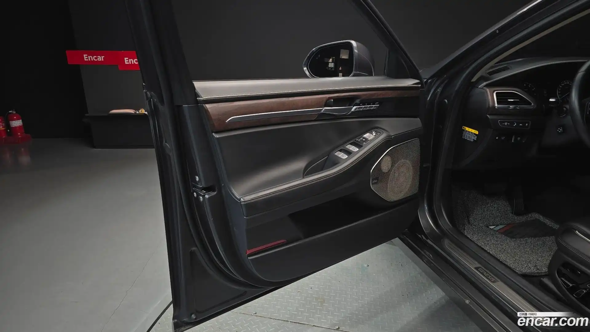 G90 Genesis 2020.7-INNER-034