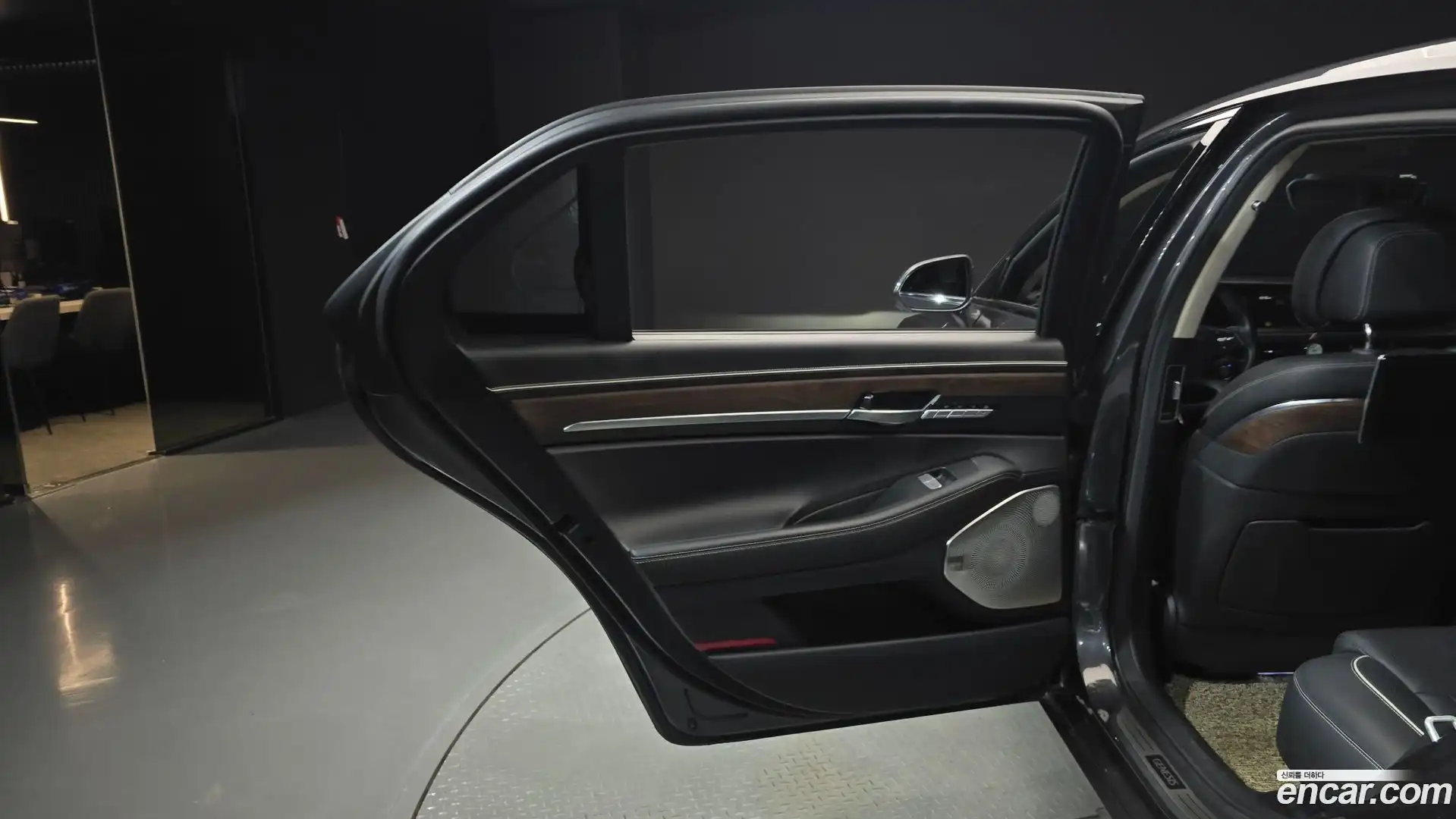 G90 Genesis 2020.7-INNER-035