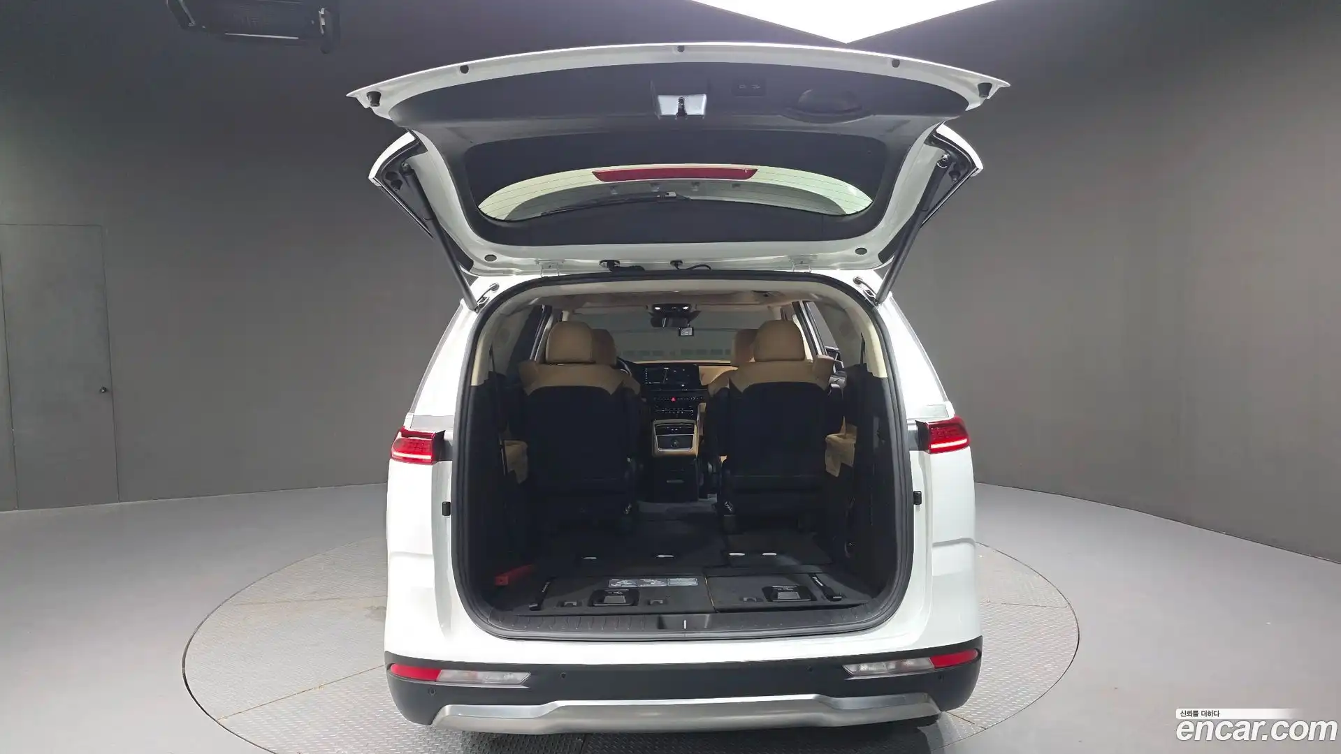 Canival Kia 2023.5-OPTION-024