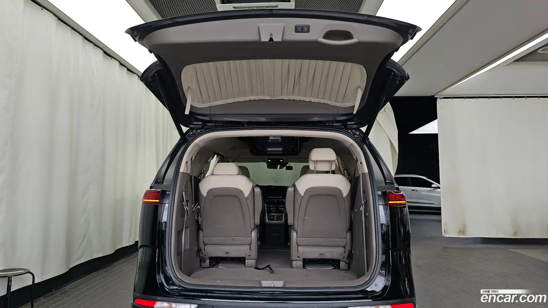 Canival Kia 2021.3-OPTION-024