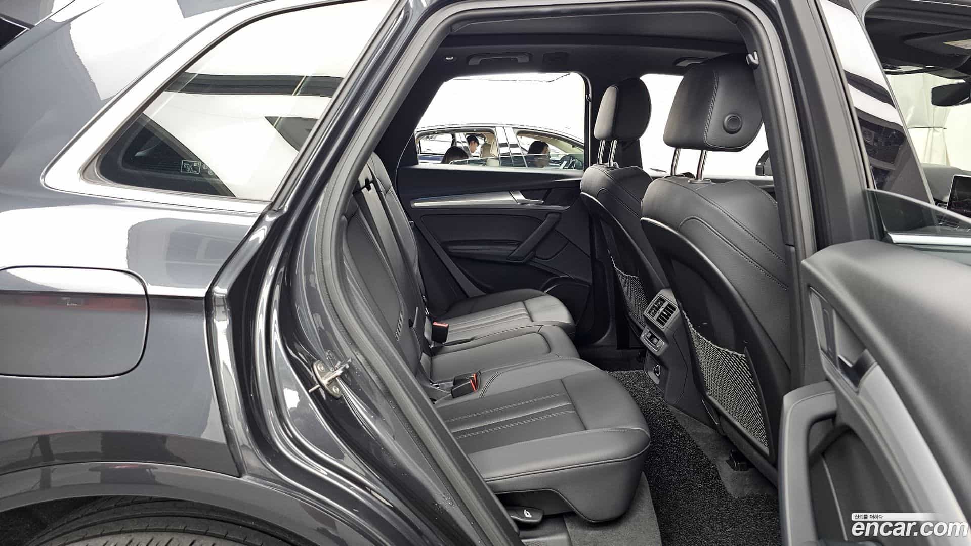 Q5 Audi 2020.11-OPTION-016