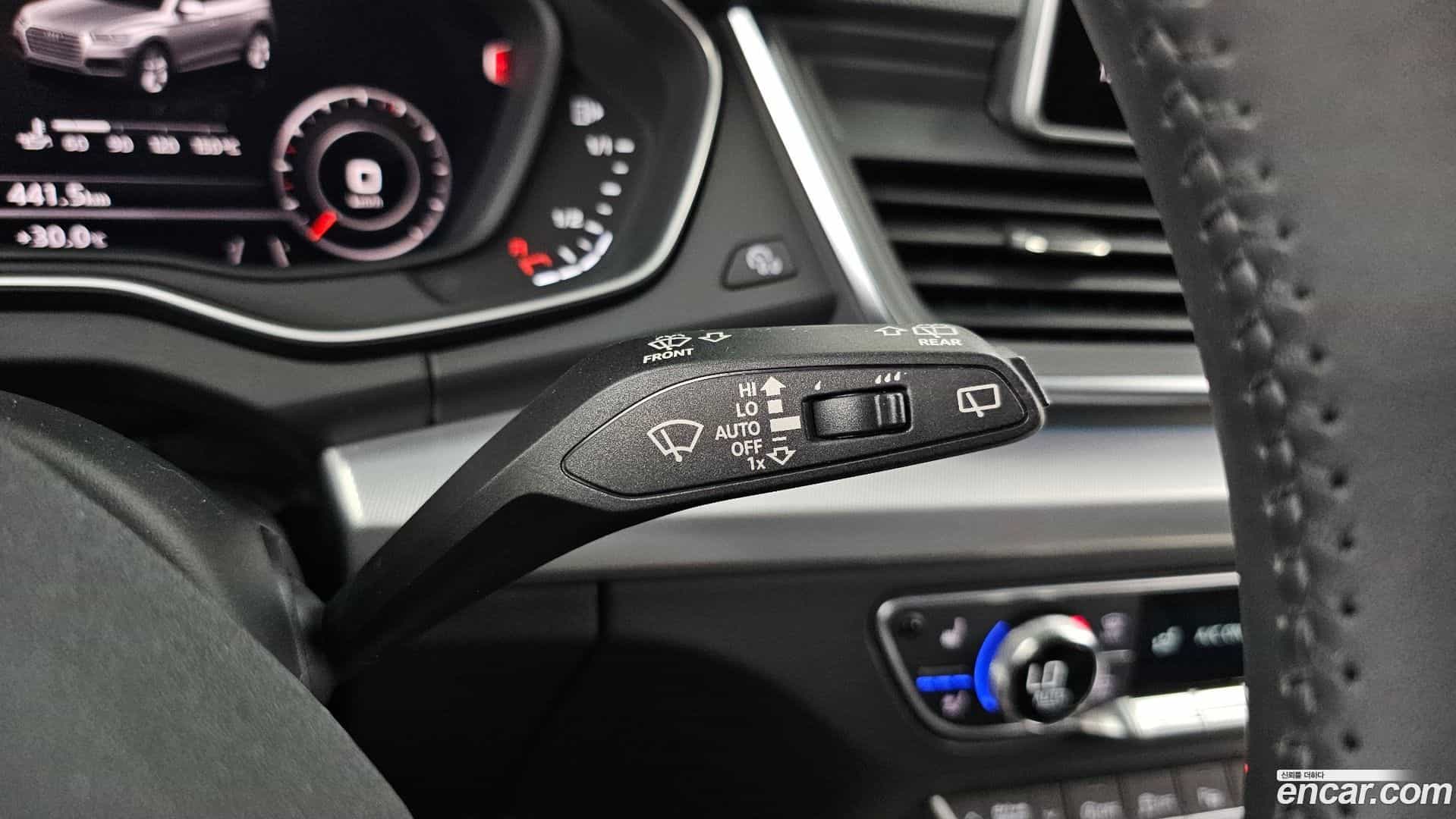 Q5 Audi 2020.11-OPTION-043