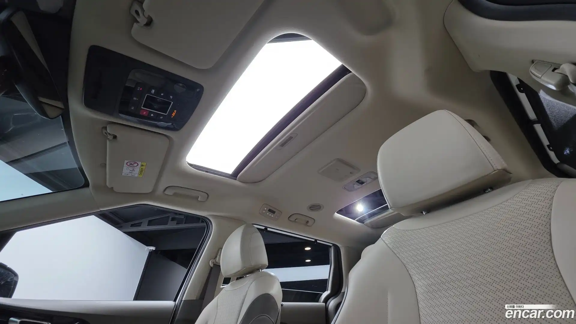 Canival Kia 2023.2-OPTION-015