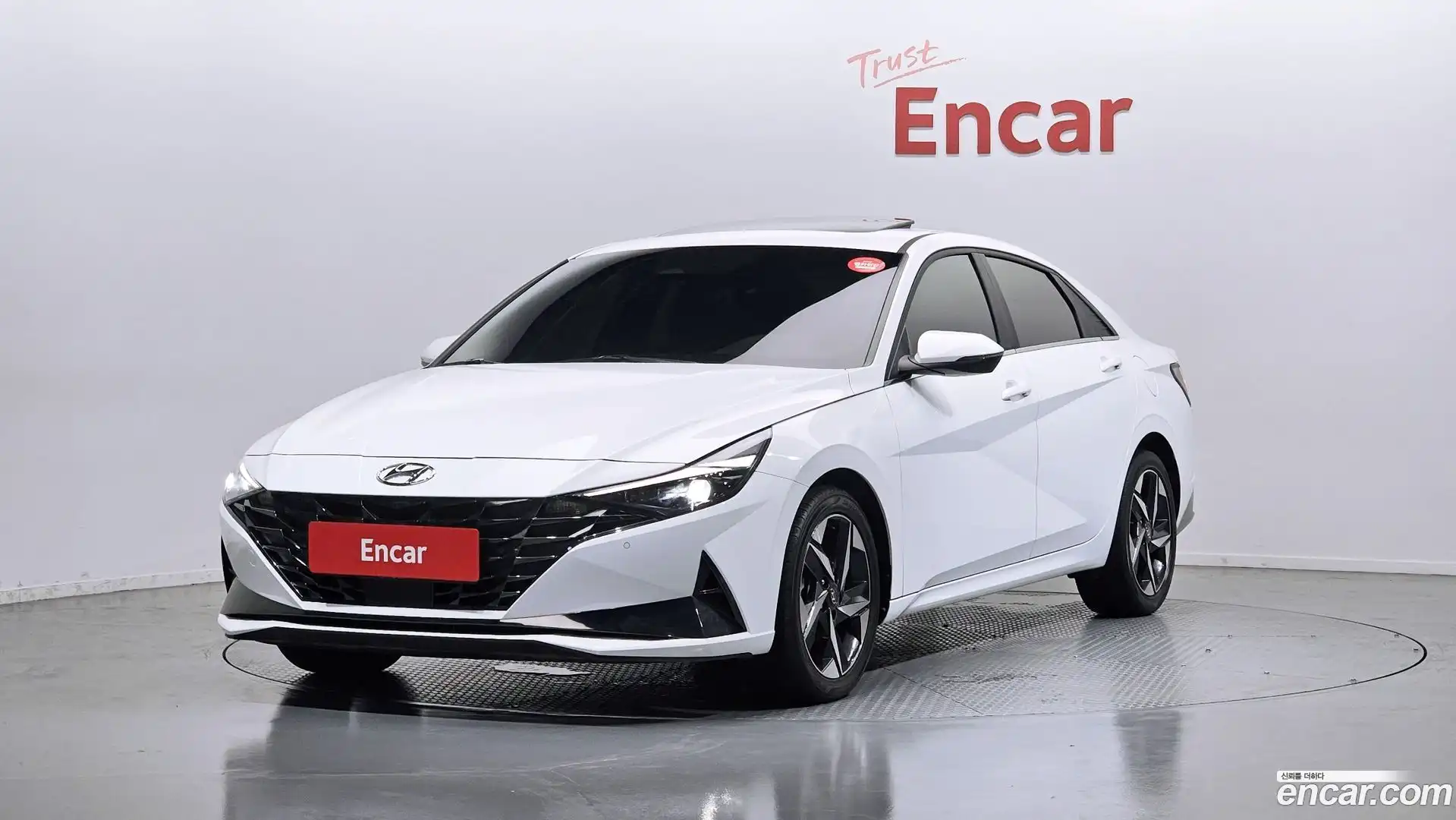 AVANTE Hyundai 2022.6-OUTER-001