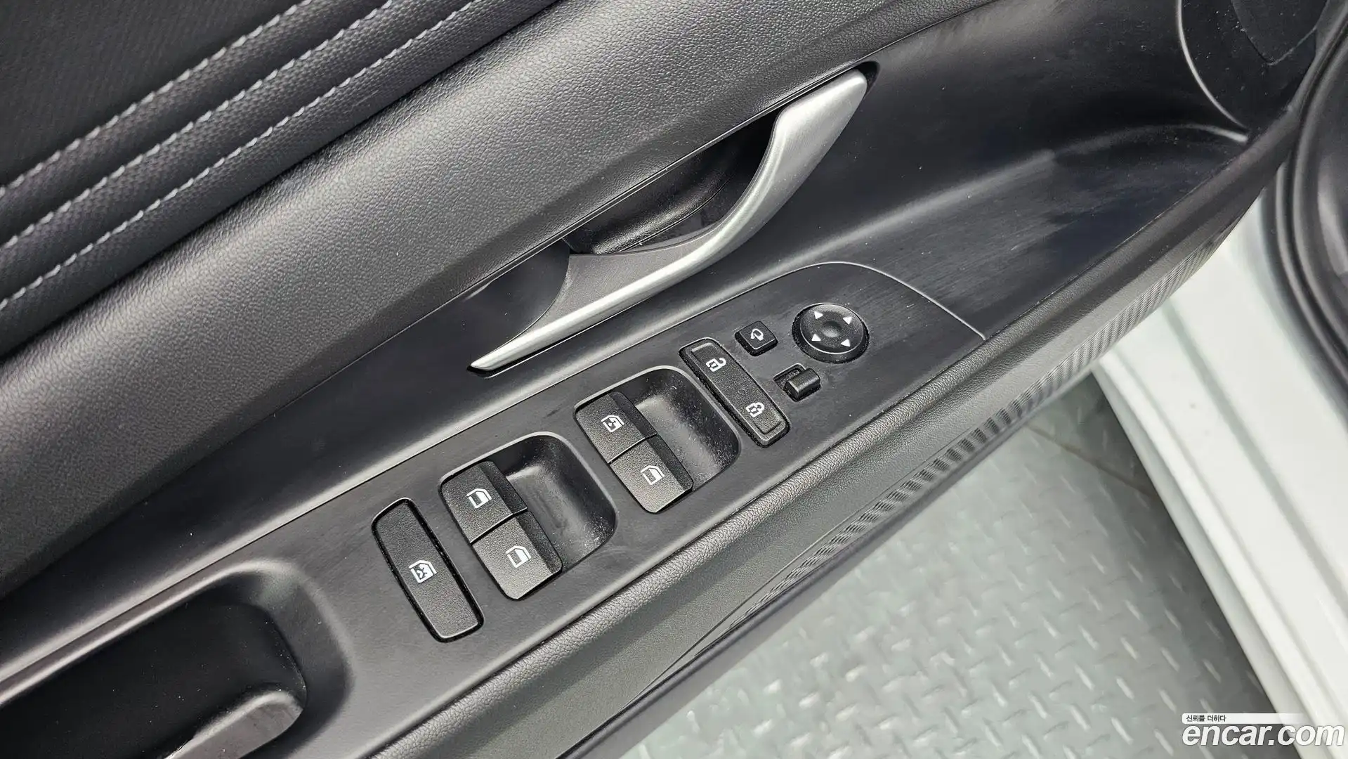 AVANTE Hyundai 2022.6-OPTION-024