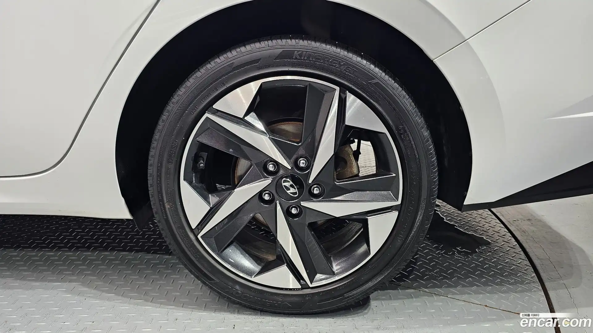 AVANTE Hyundai 2022.6-OUTER-031