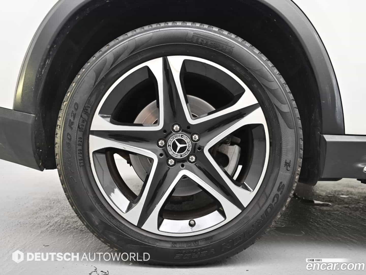 GLE-Class Mercedes-Benz 2021.9-OUTER-005