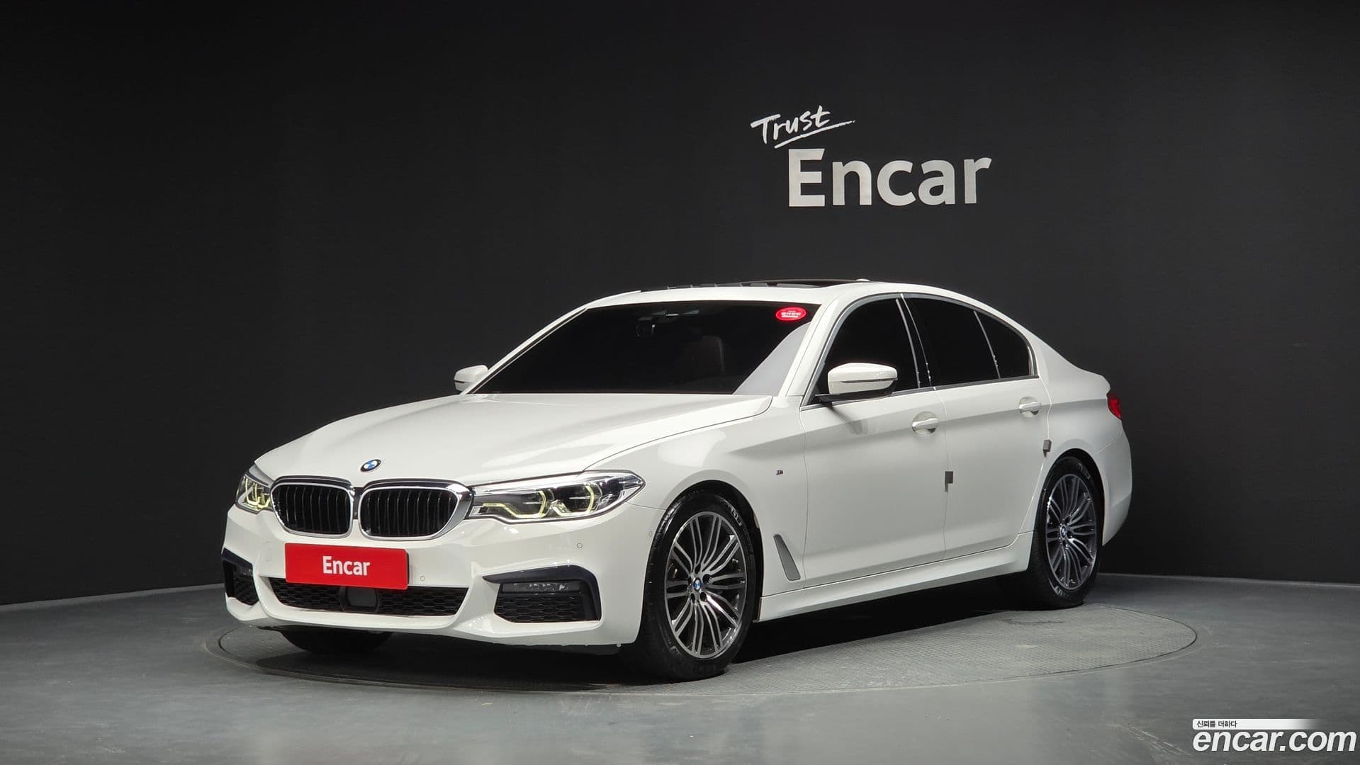 Main__Slider__Photo:5-Series BMW 2019.9-0