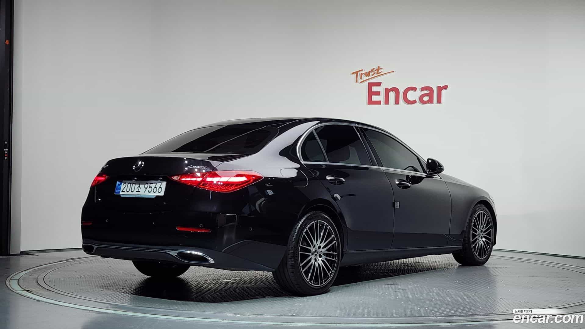 C-Class Mercedes-Benz 2023.11-OUTER-002