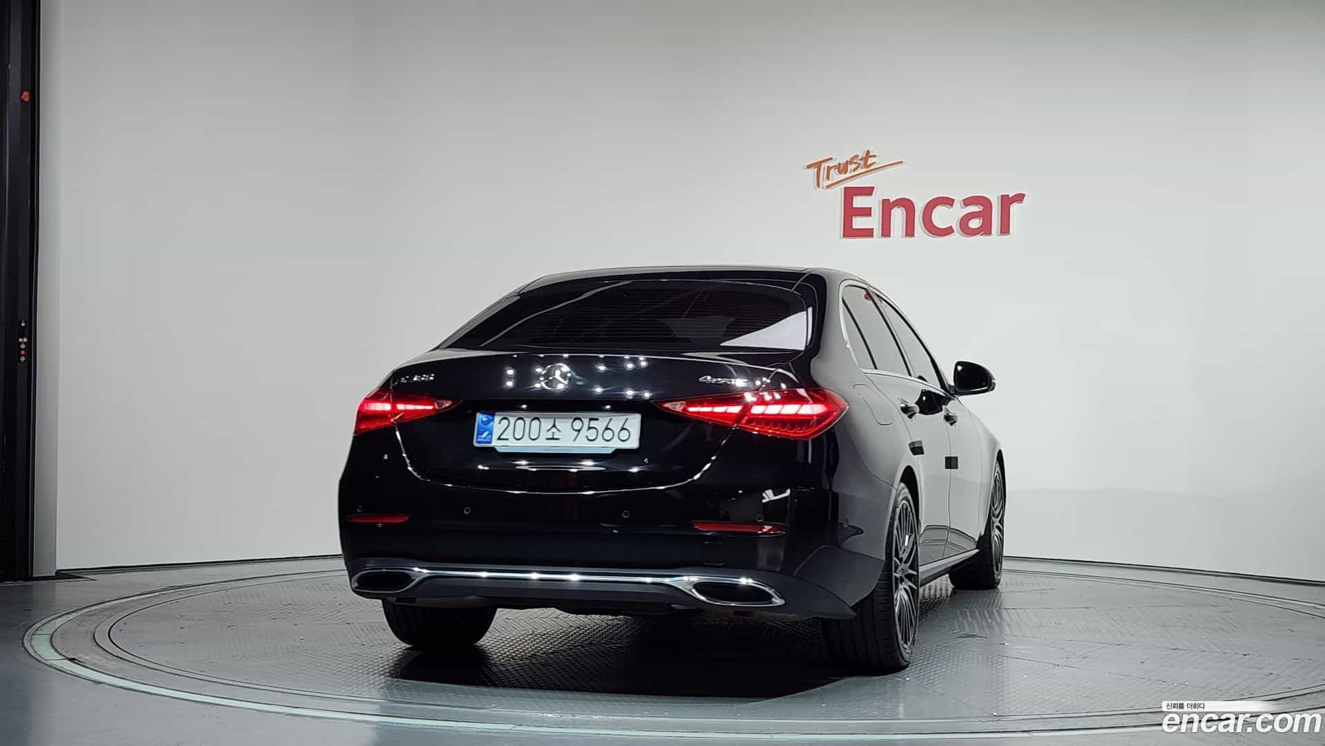 C-Class Mercedes-Benz 2023.11-OUTER-004