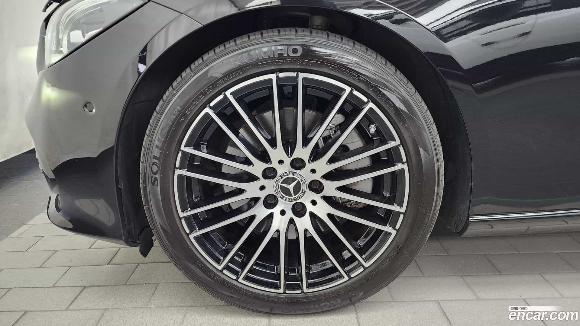 C-Class Mercedes-Benz 2023.11-OUTER-005
