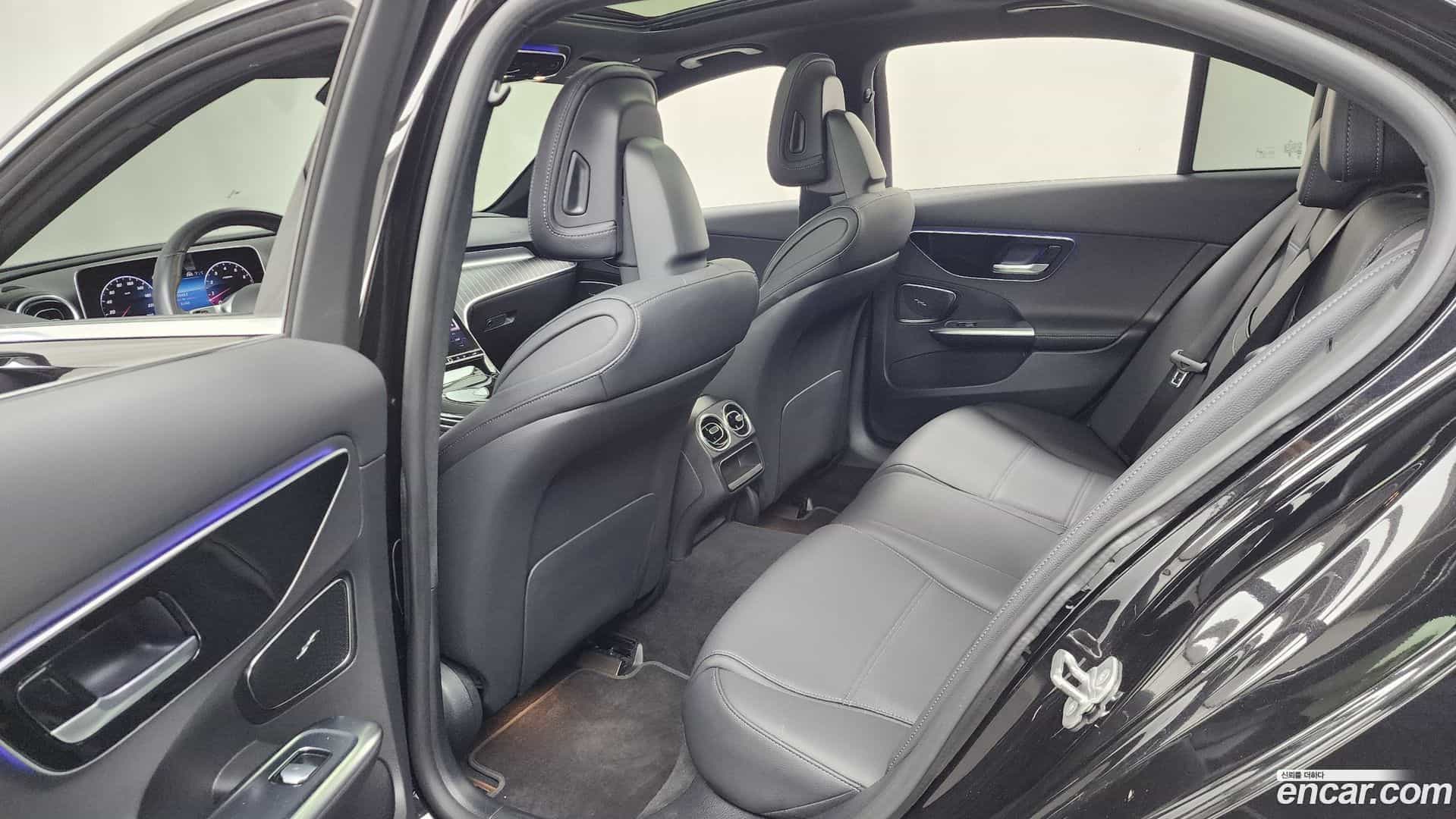 C-Class Mercedes-Benz 2023.11-OPTION-016
