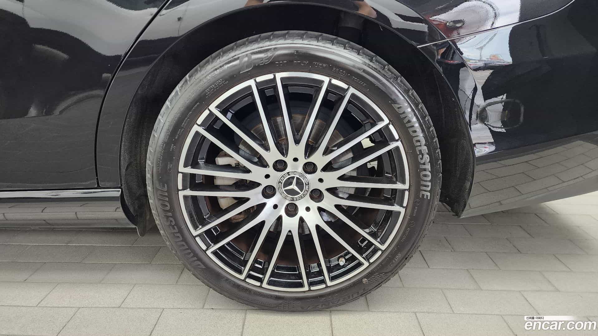 C-Class Mercedes-Benz 2023.11-OUTER-031