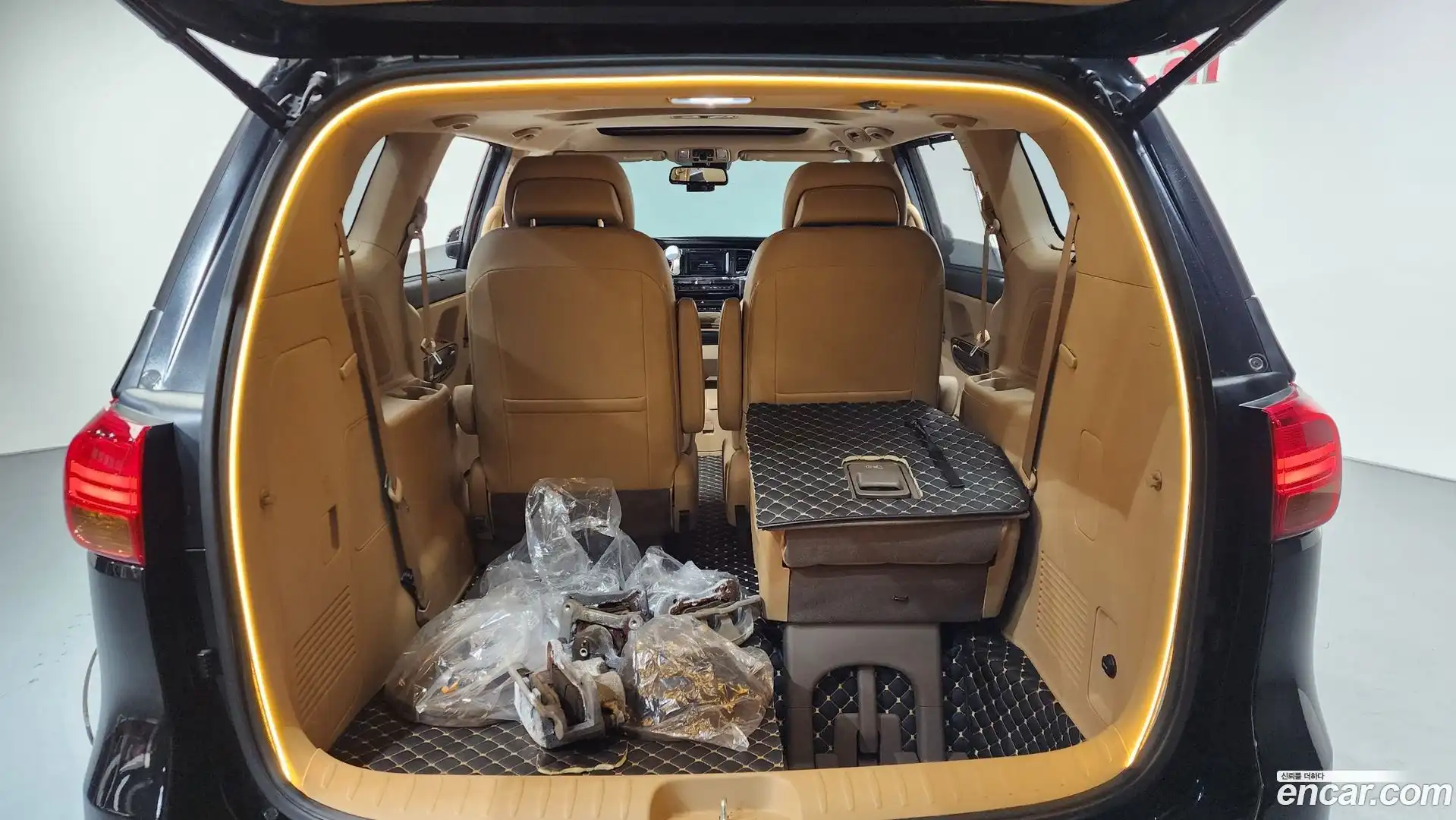 Canival Kia 2017.0-OPTION-024