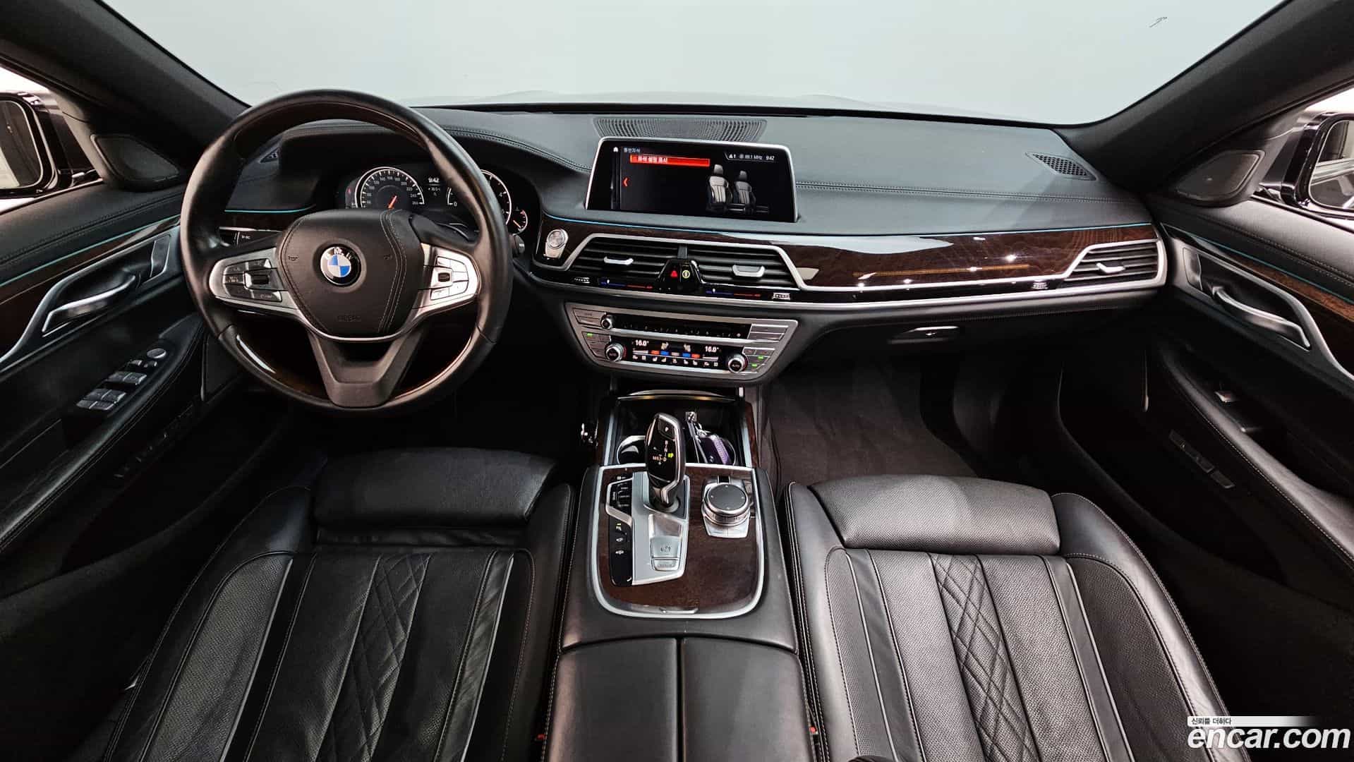 7-Series BMW 2016.11-INNER-007