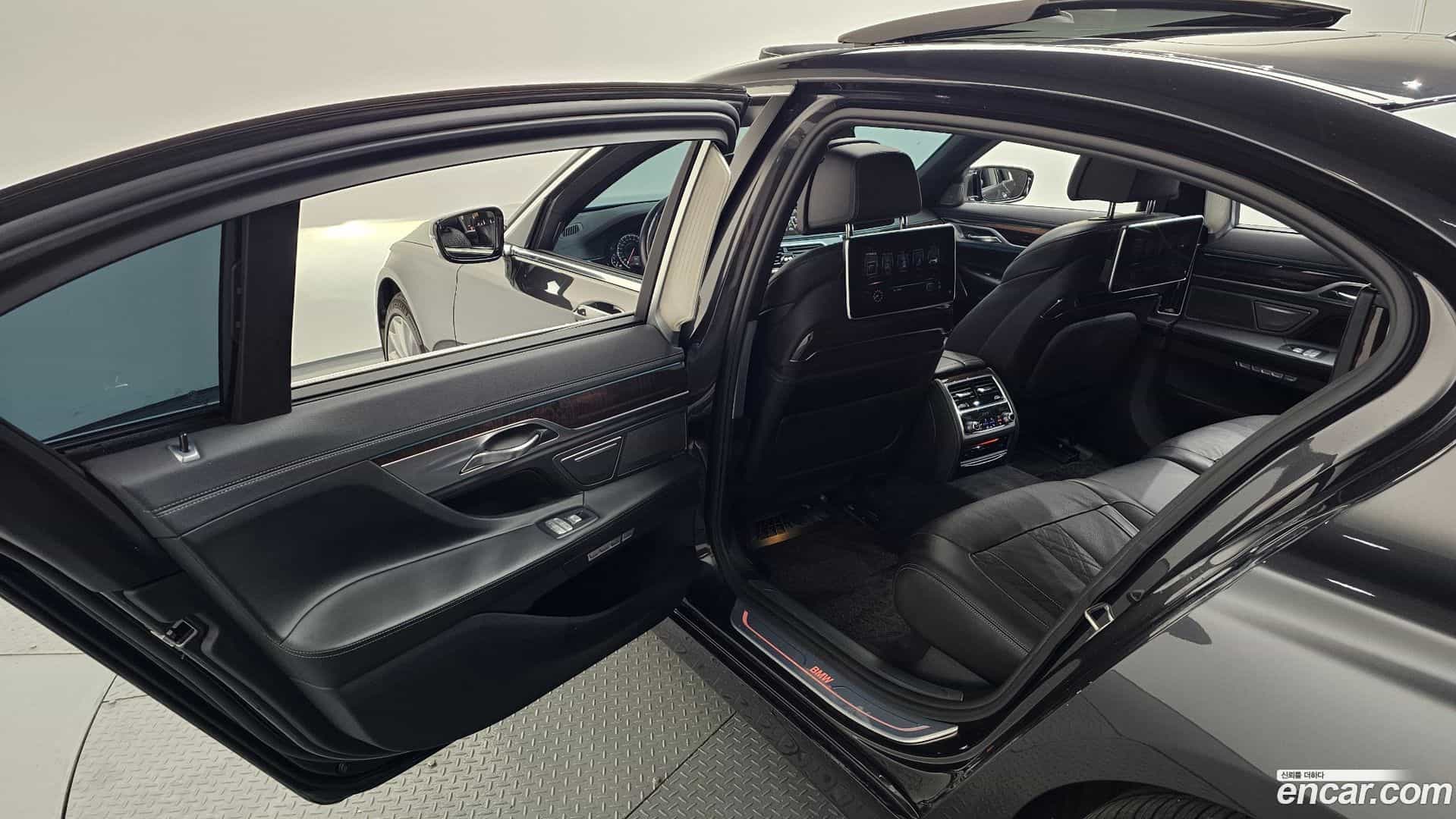 7-Series BMW 2016.11-OPTION-024