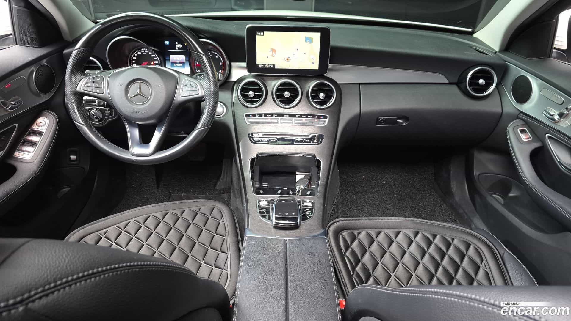 C-Class Mercedes-Benz 2015.1-INNER-007