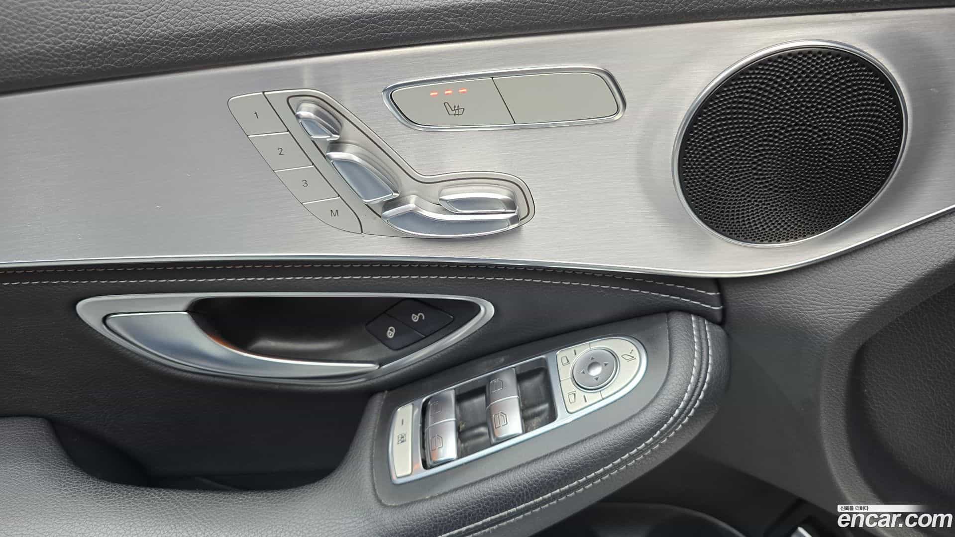 C-Class Mercedes-Benz 2015.1-OPTION-018