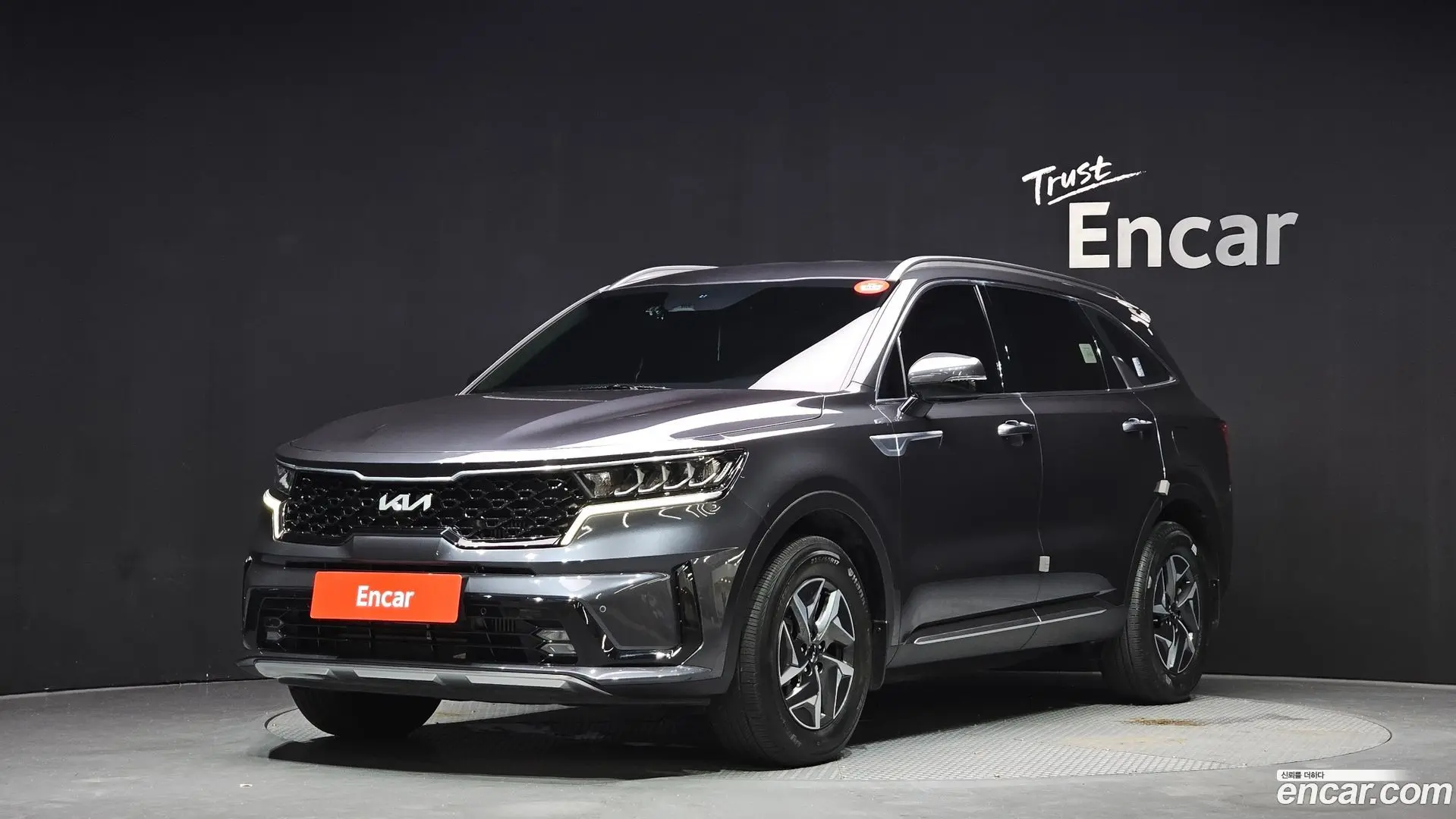 Main__Slider__Photo:Sorento Kia 2021.11-0