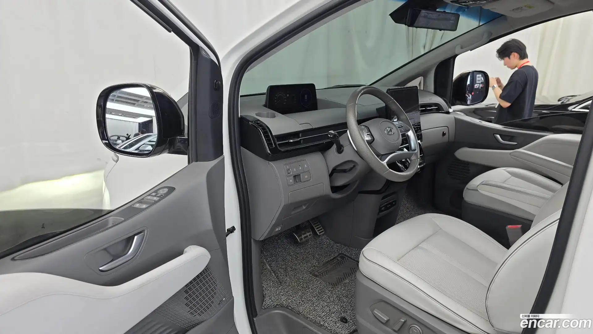 Staria Hyundai 2021.5-INNER-010