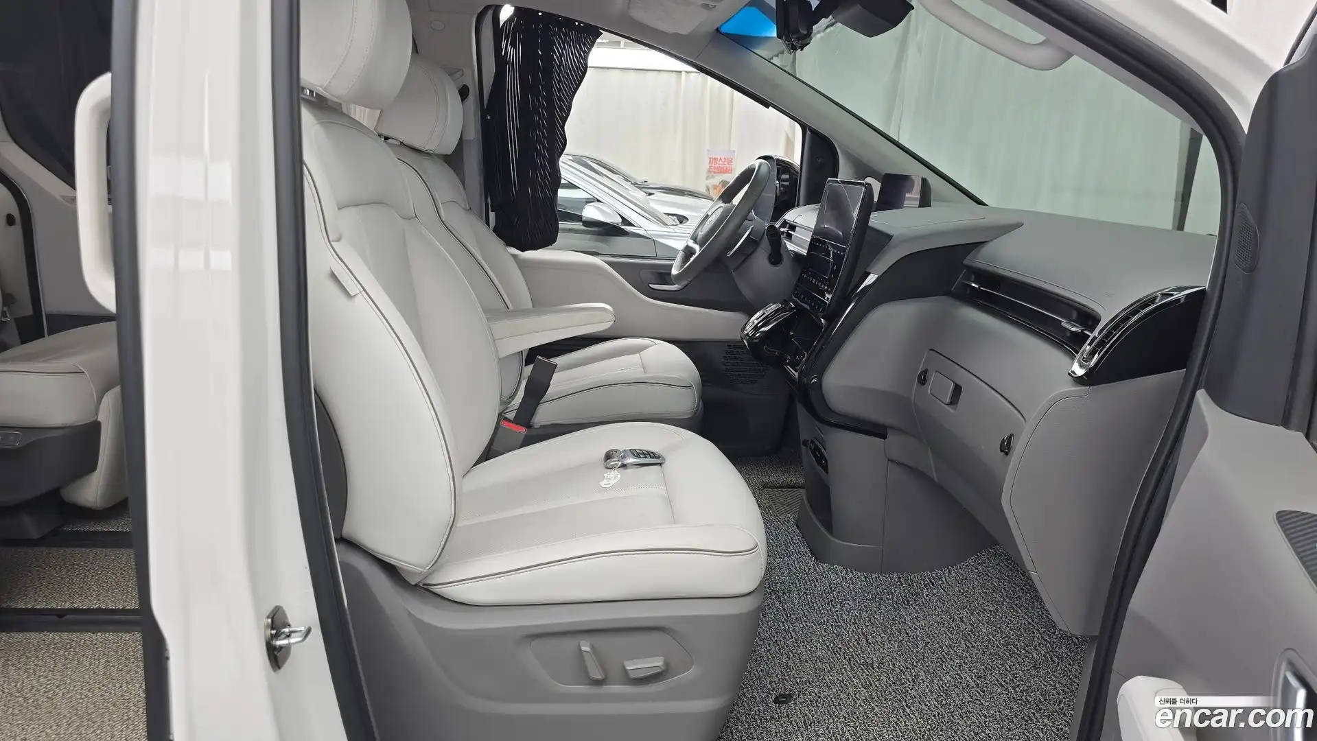 Staria Hyundai 2021.5-INNER-036