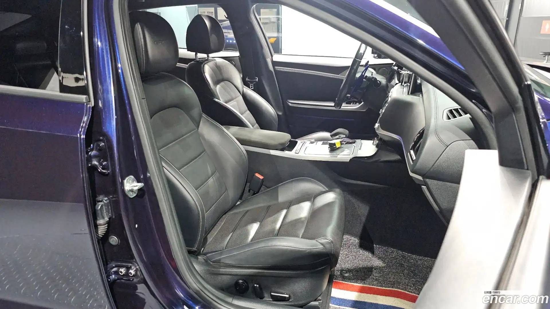 Stinger Kia 2018.7-OPTION-016