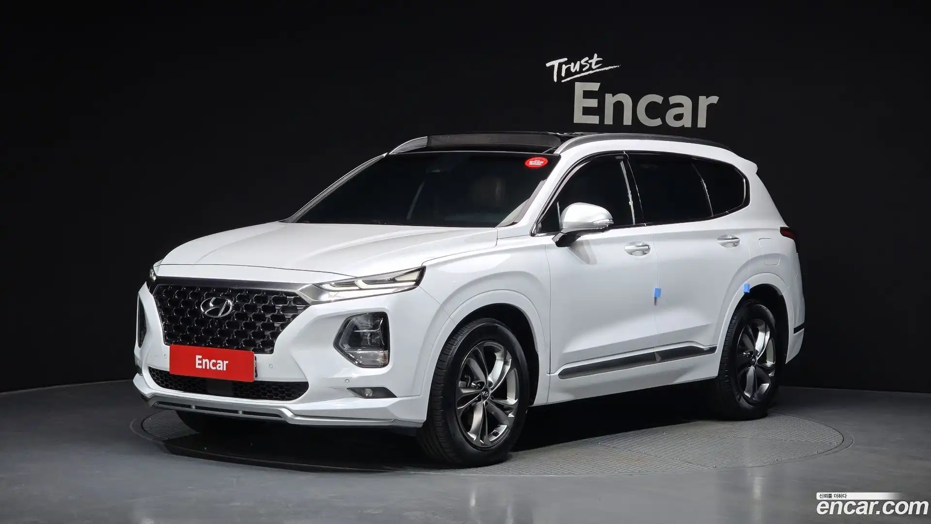 Santafe Hyundai 2018.8-OUTER-001