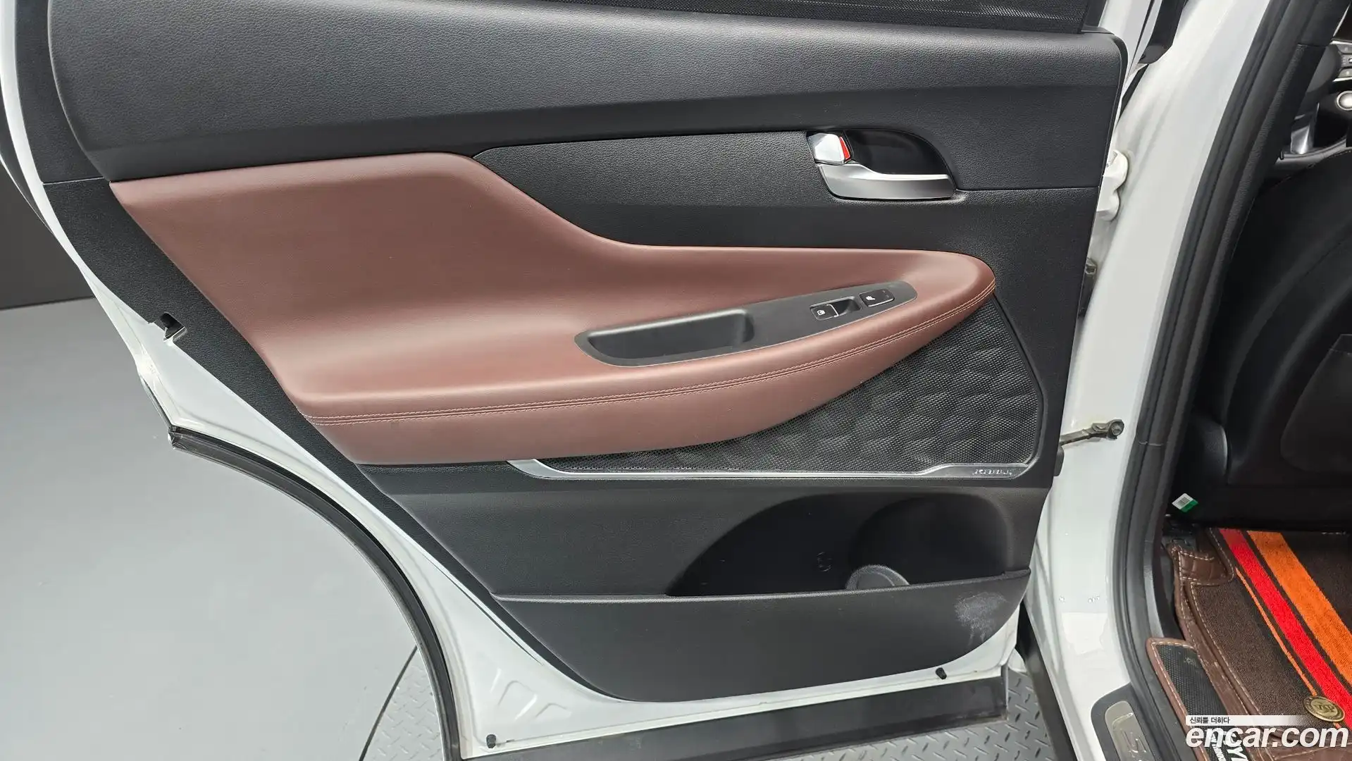 Santafe Hyundai 2018.8-INNER-035