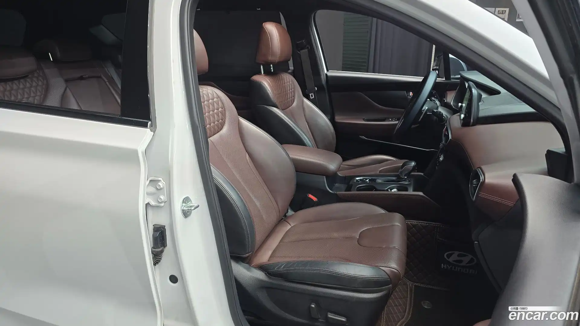 Santafe Hyundai 2018.8-INNER-036