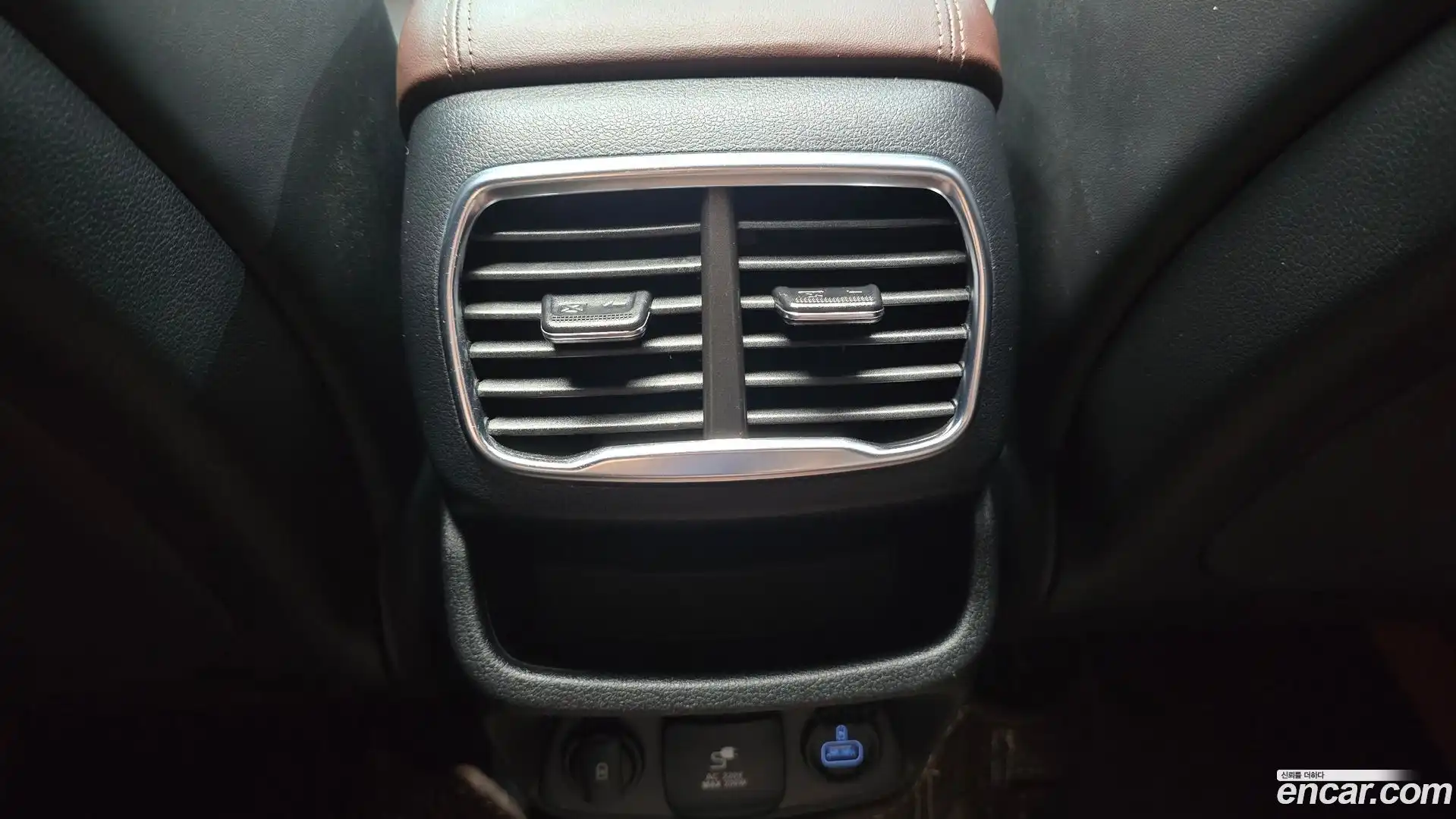 Santafe Hyundai 2018.8-OPTION-041