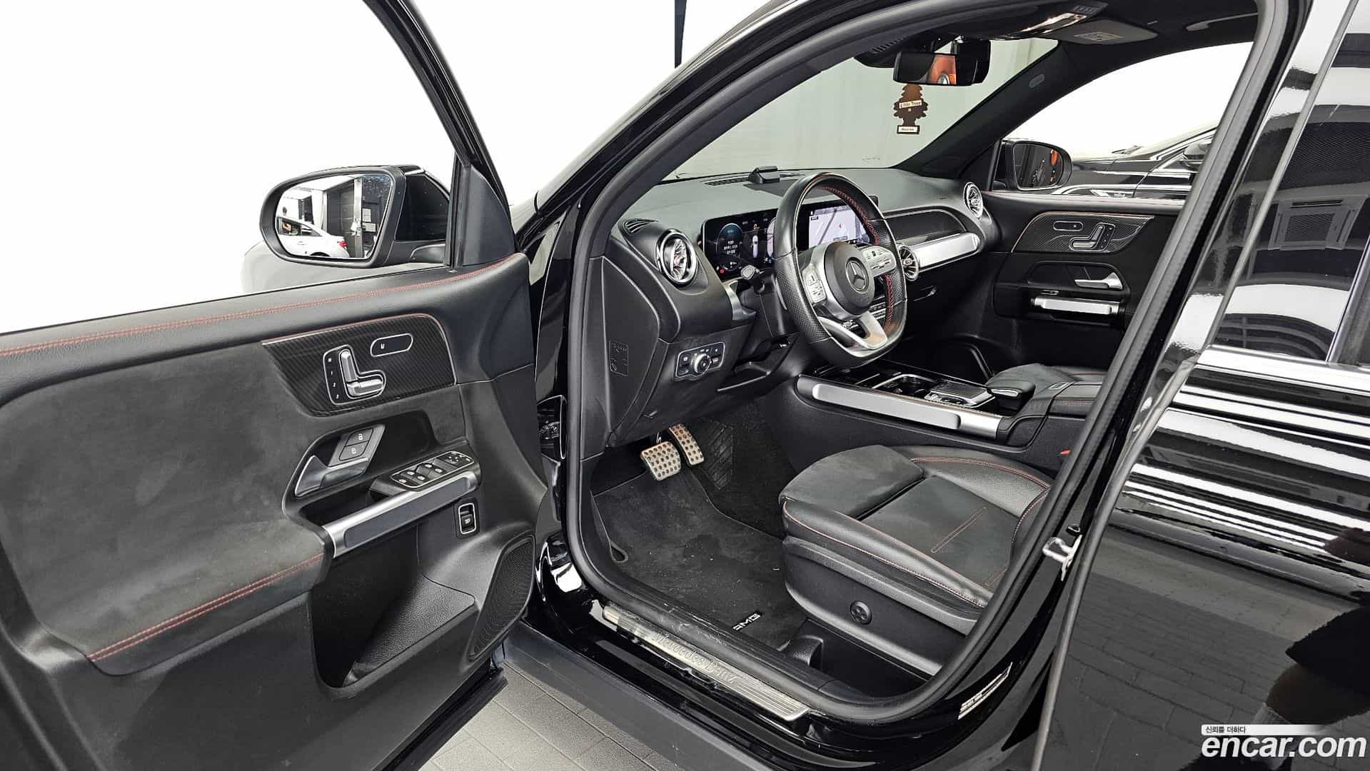 GLB-Class Mercedes-Benz 2020.9-INNER-010