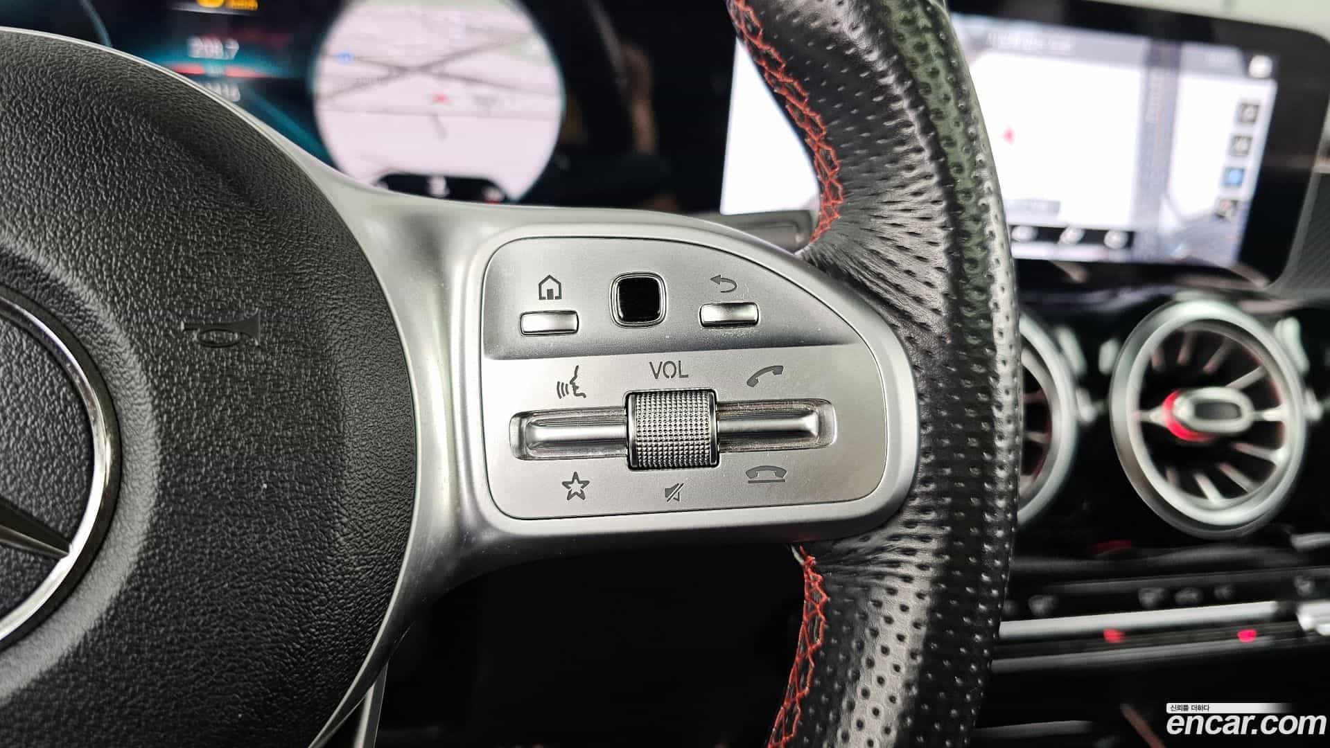 GLB-Class Mercedes-Benz 2020.9-OPTION-041