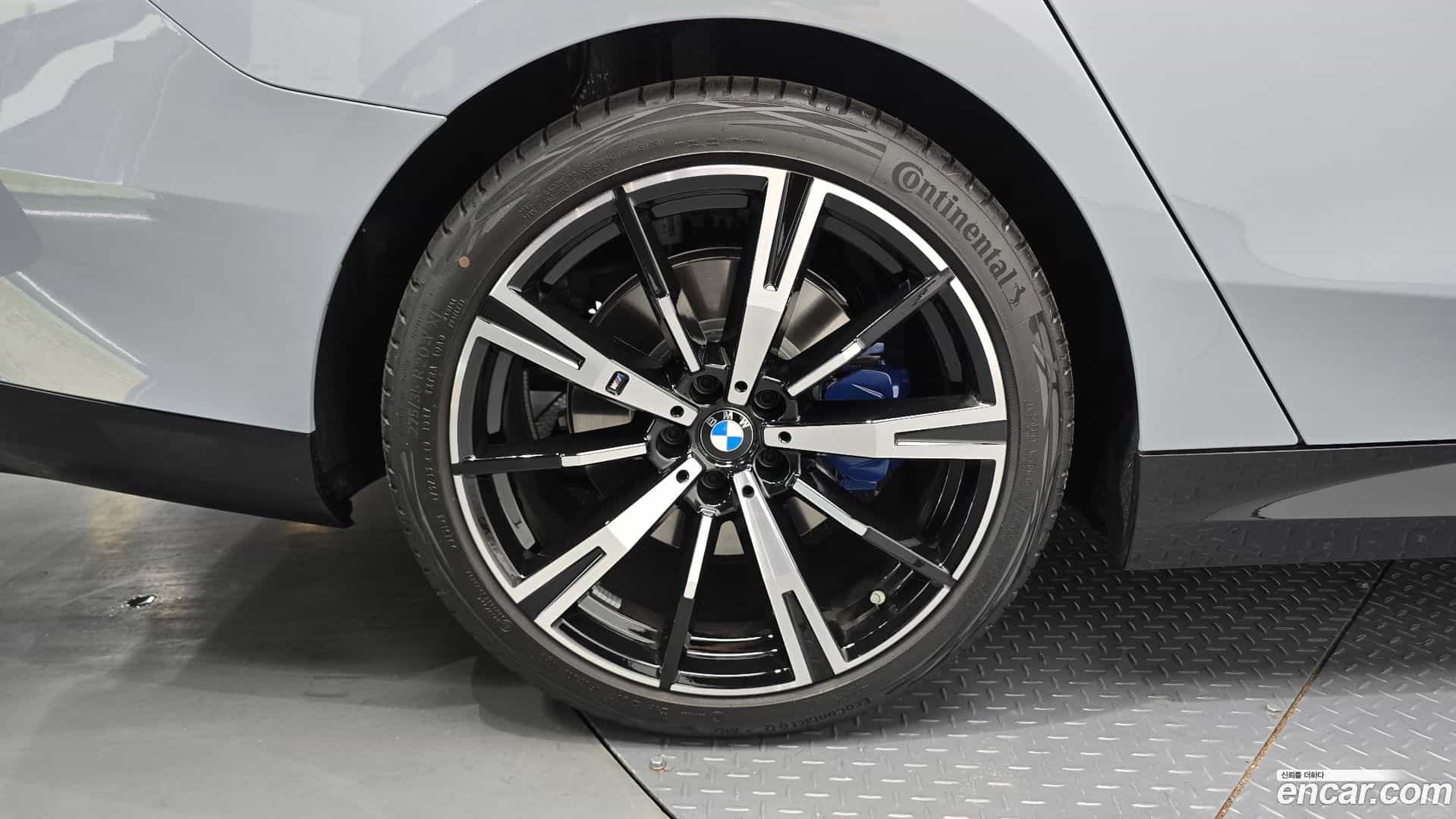 5-Series BMW 2026.5-OUTER-005