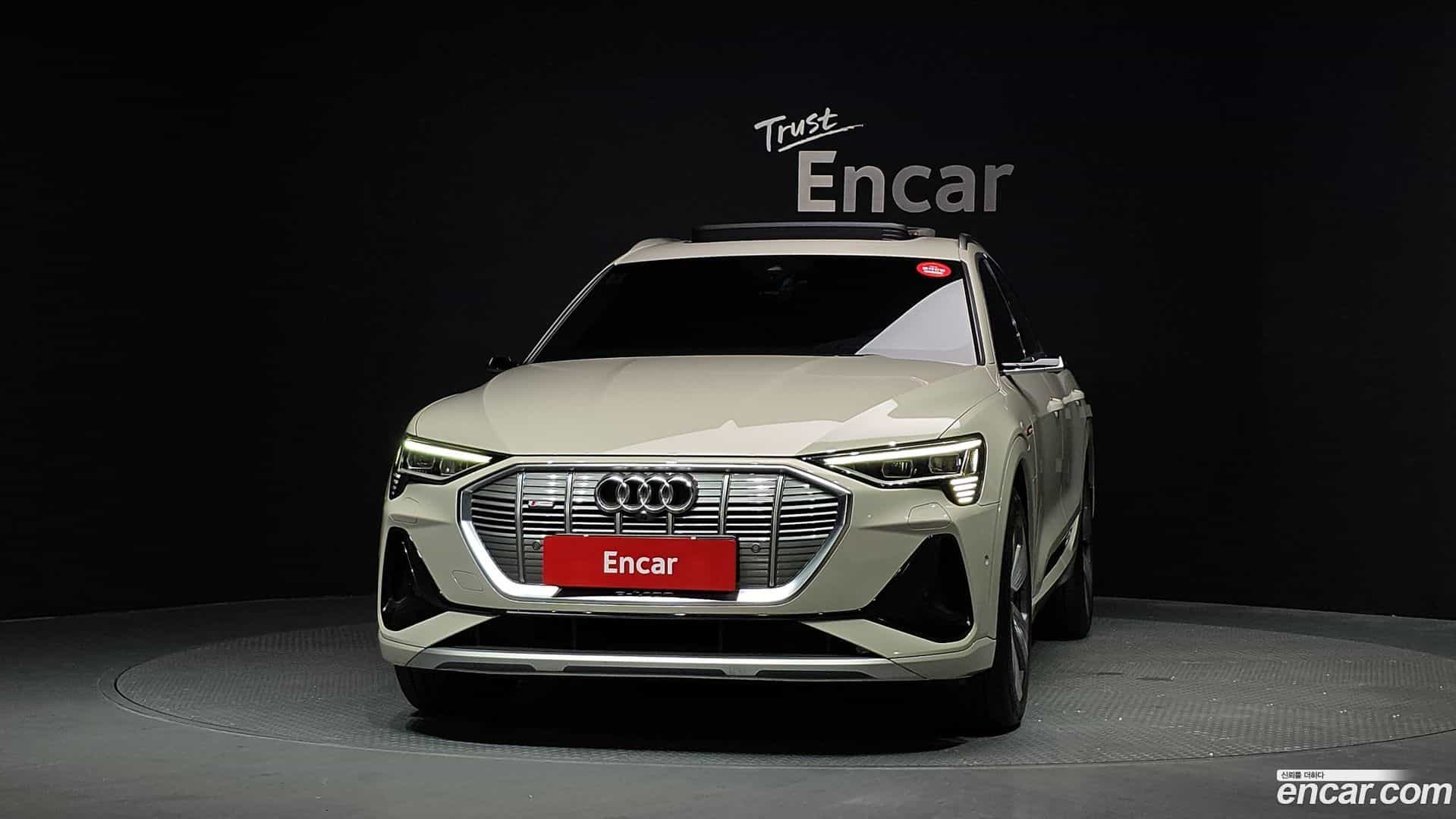 e-tron Audi 2022.6-OUTER-003