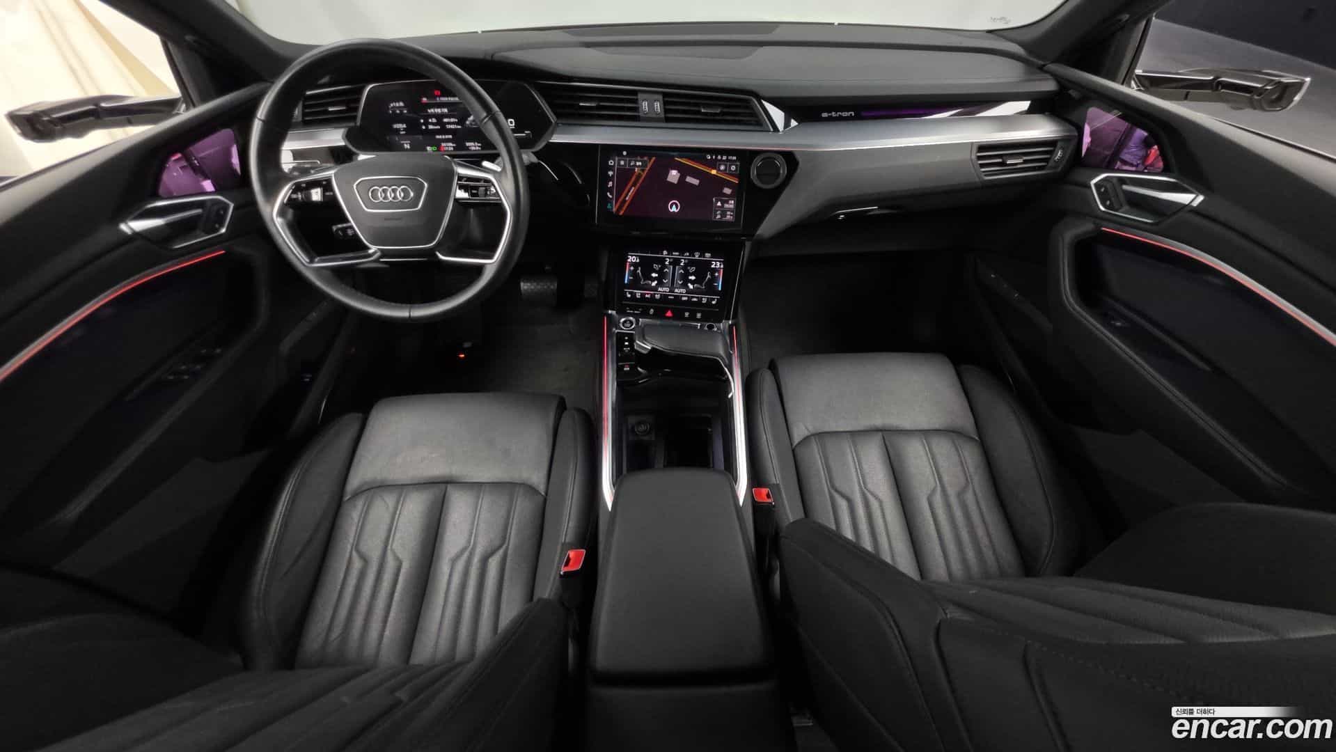 e-tron Audi 2022.6-INNER-007
