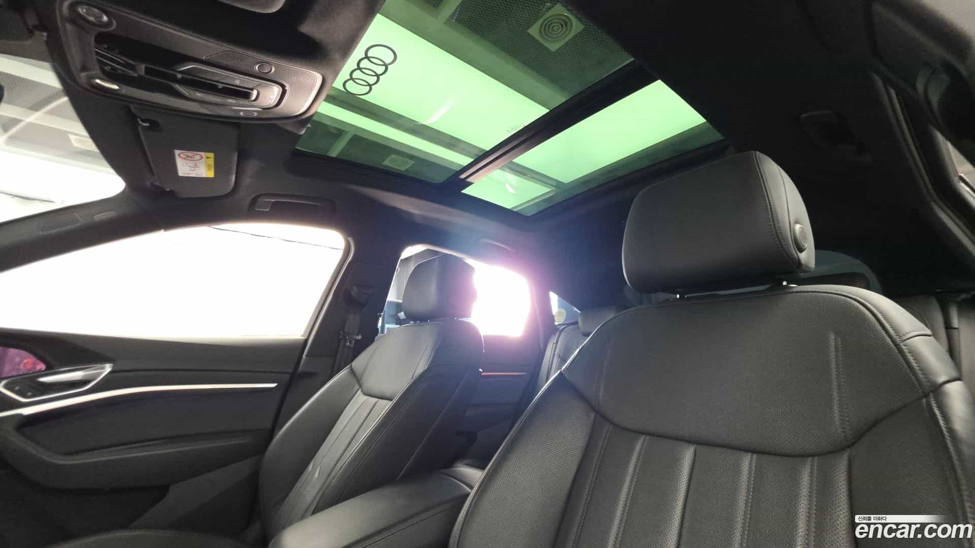 e-tron Audi 2022.6-OPTION-022