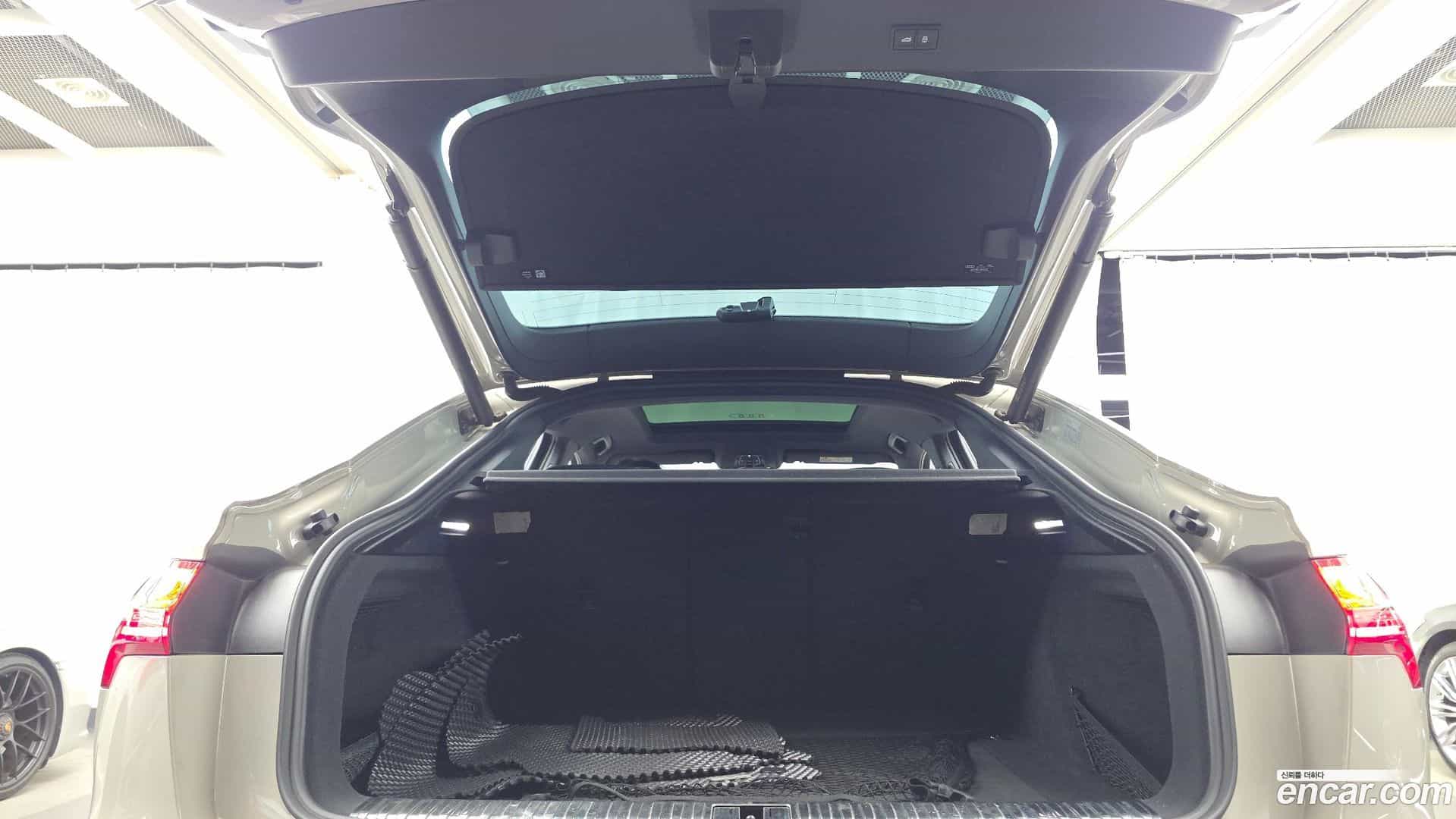 e-tron Audi 2022.6-OPTION-024