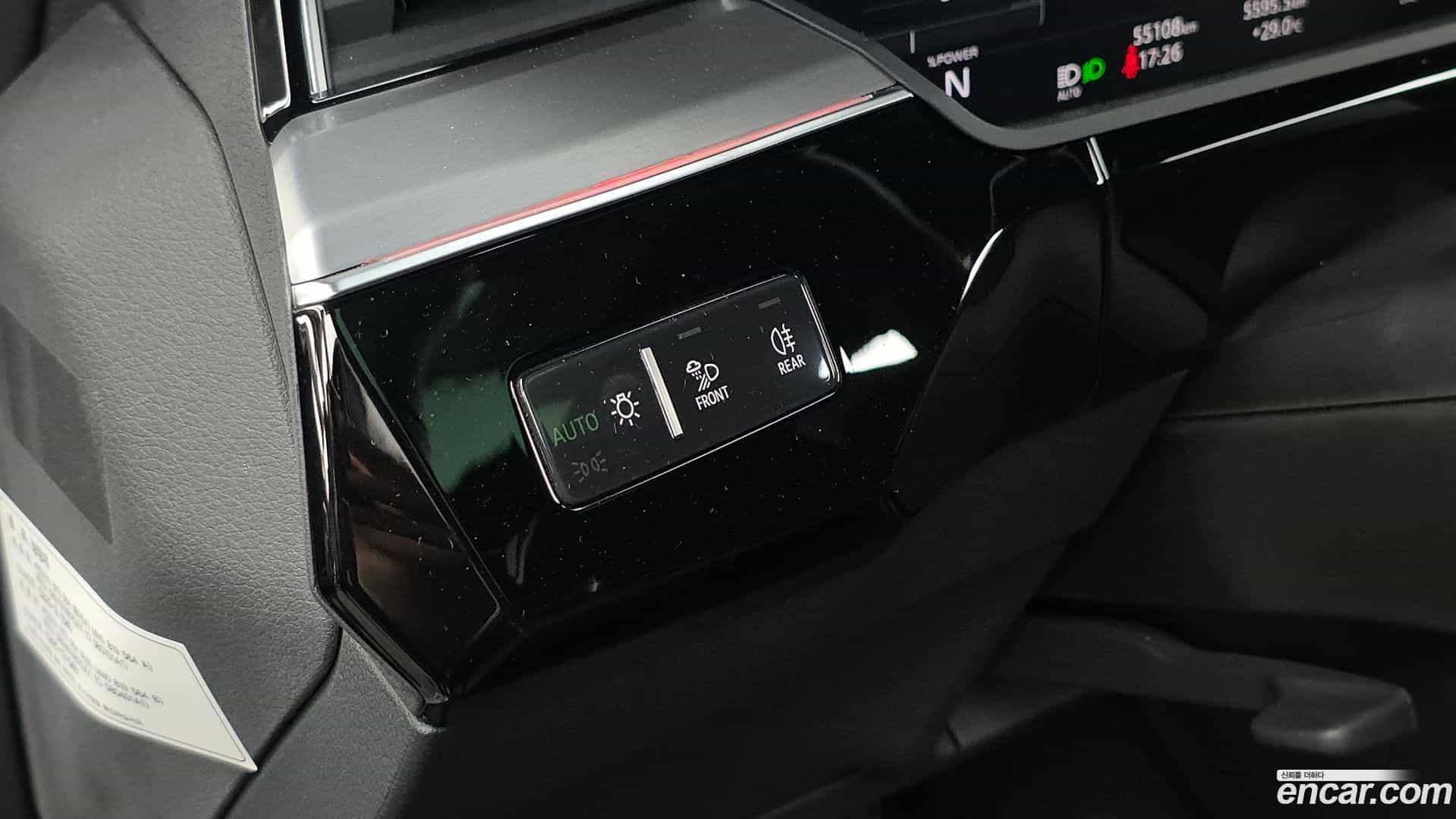 e-tron Audi 2022.6-OPTION-046