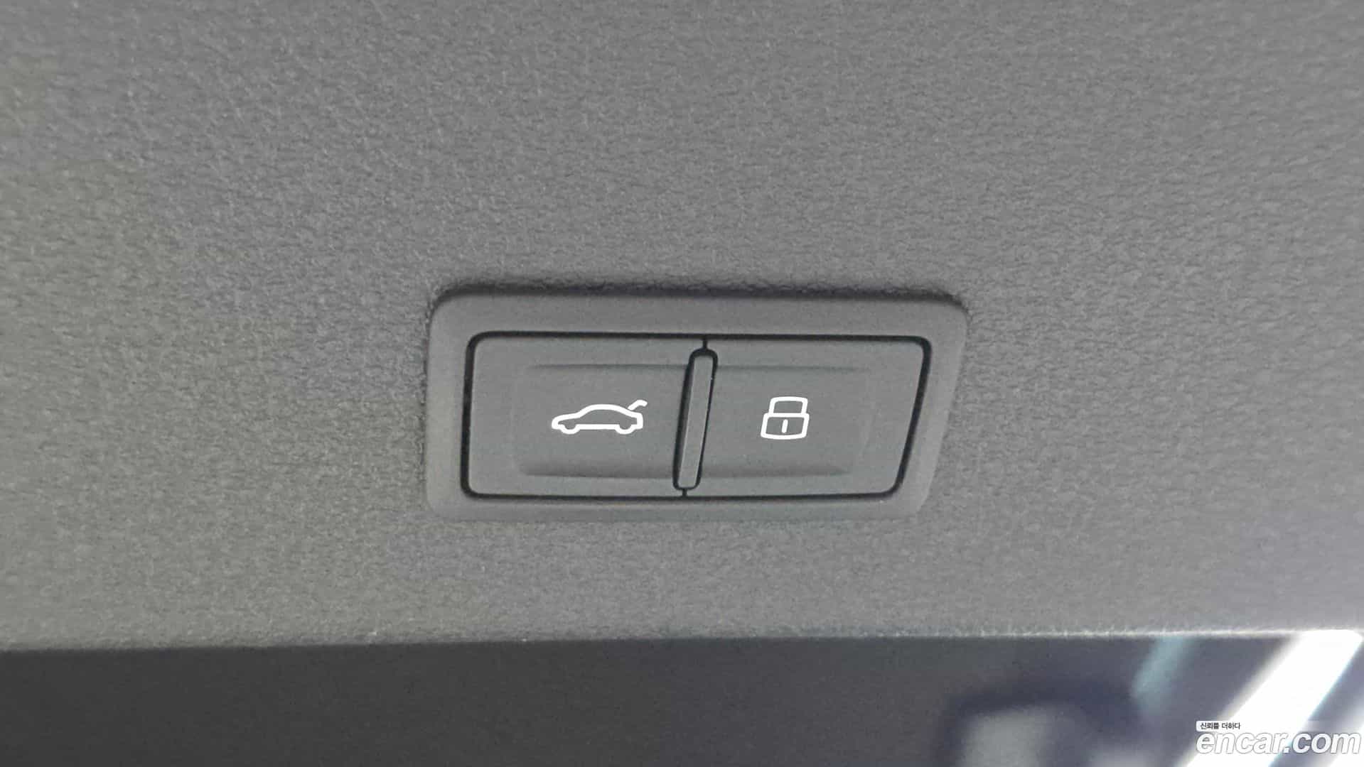 e-tron Audi 2022.6-OPTION-047
