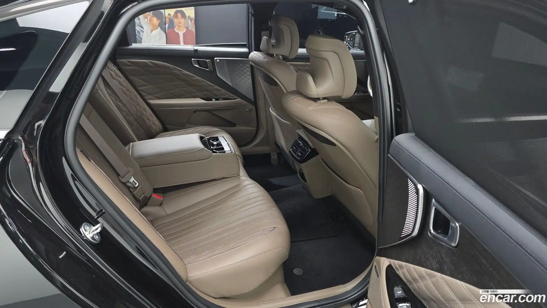 K8 Kia 2023.5-OPTION-044