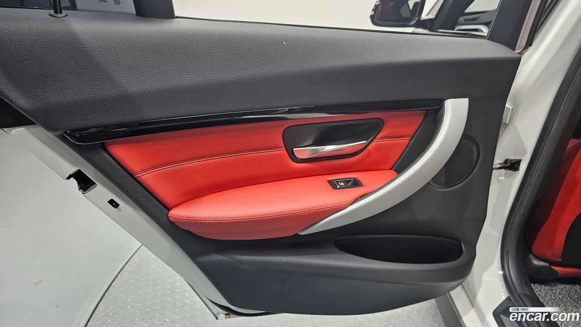 3-Series BMW 2016.9-INNER-035