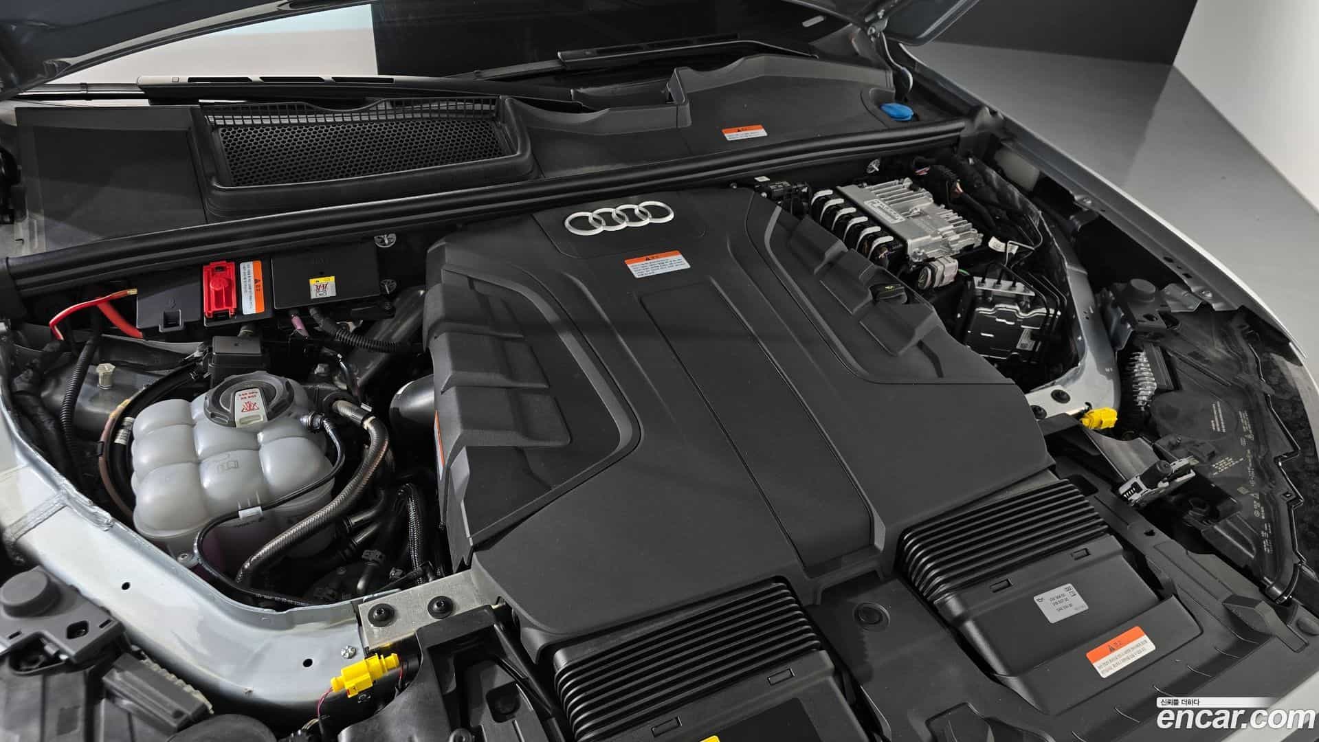 Q7 Audi 2023.11-OUTER-006