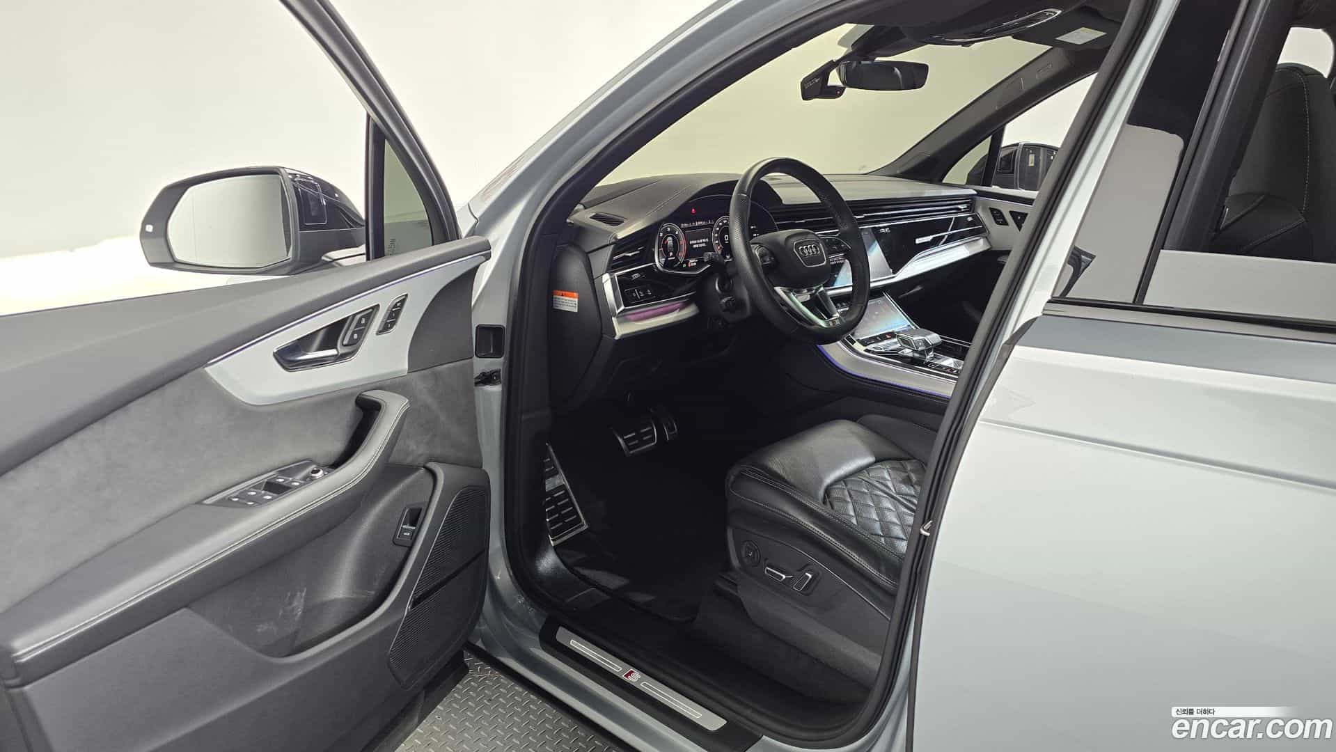 Q7 Audi 2023.11-INNER-010